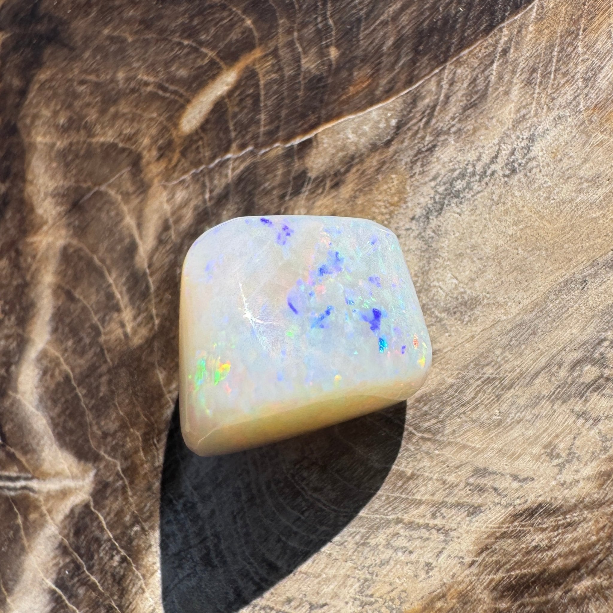 6.9ct Hand - cut Solid Coober Pedy Opal