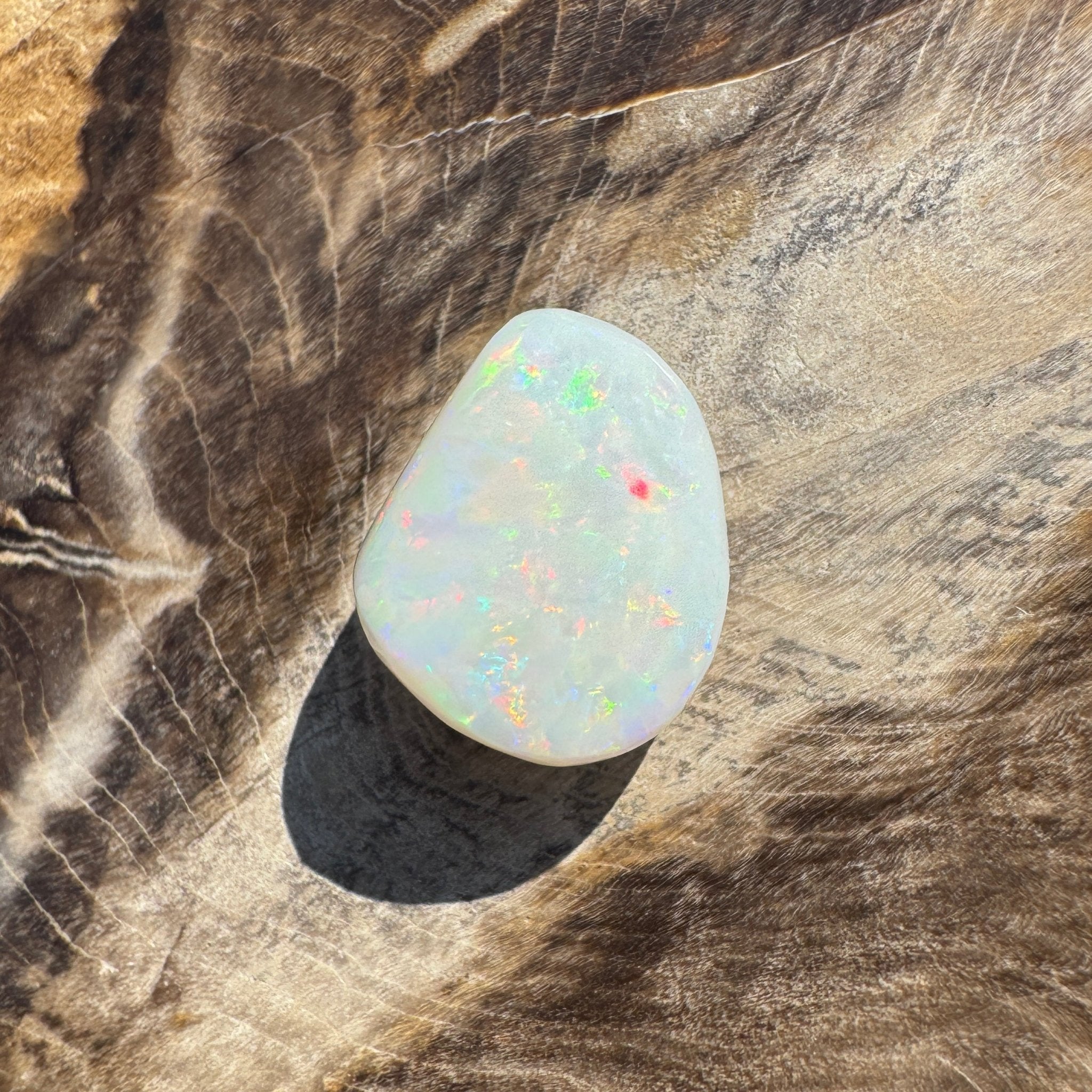6.9ct Hand - cut Solid Coober Pedy Opal