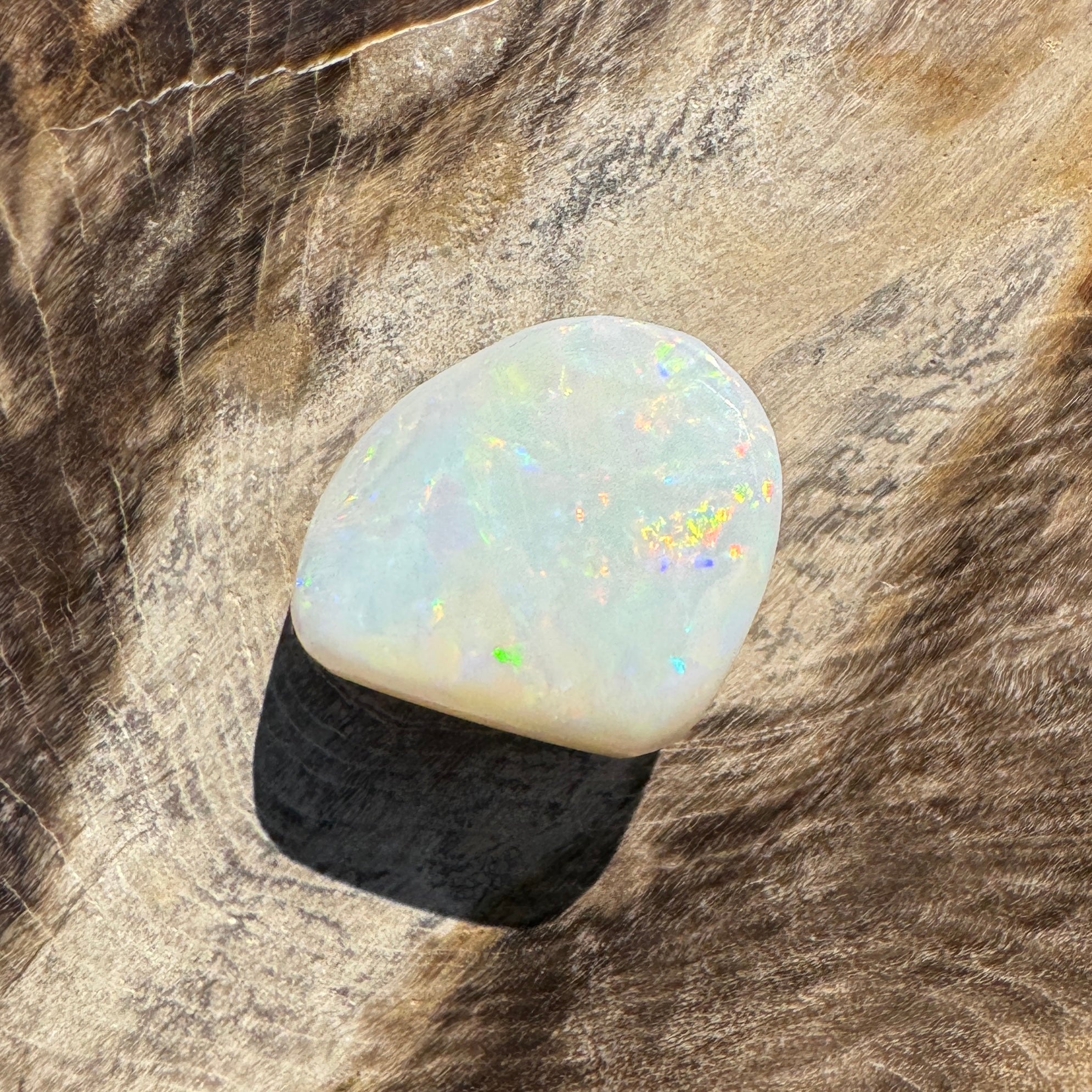 6.9ct Hand - cut Solid Coober Pedy Opal