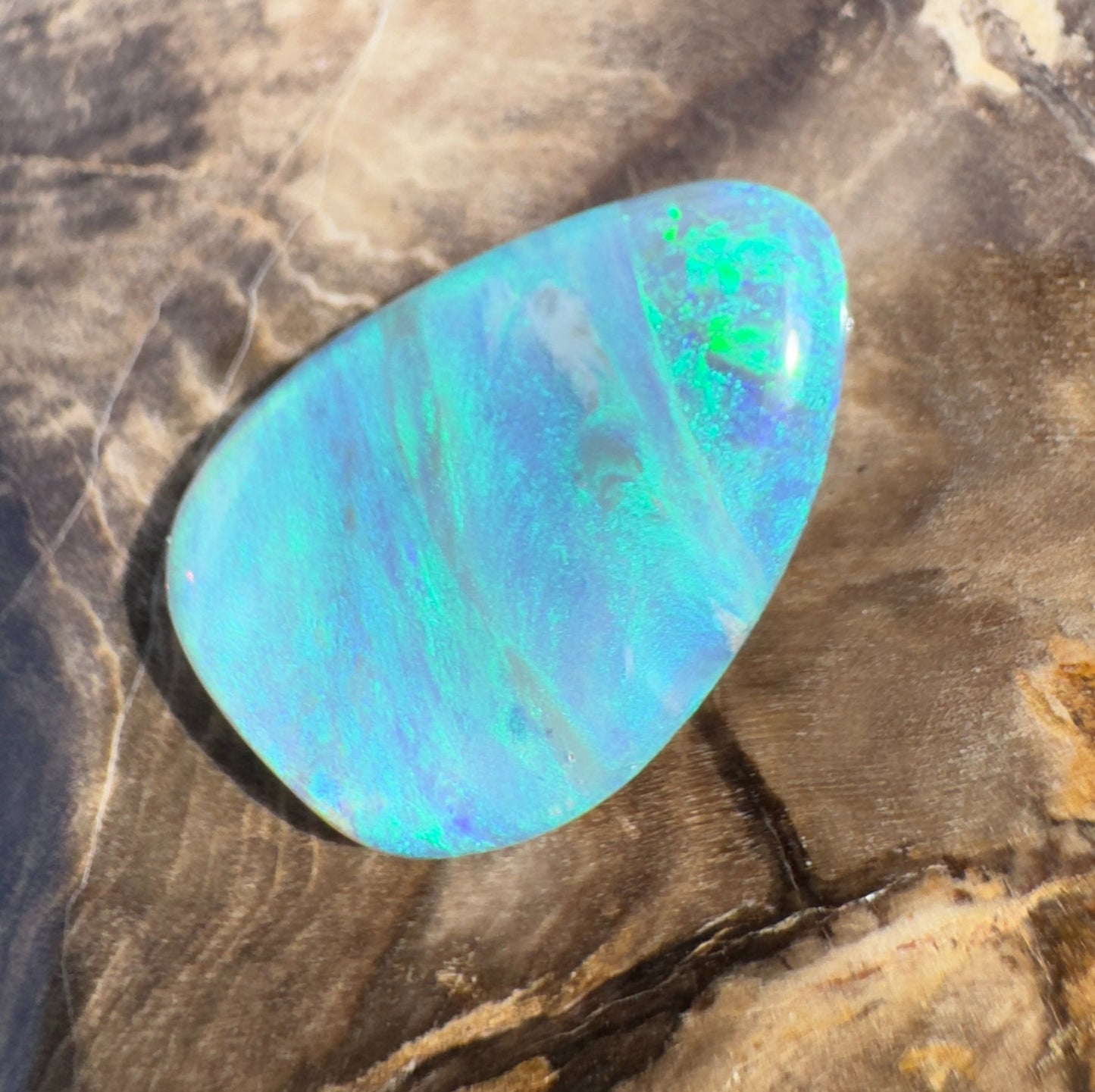 7.1ct Hand - Cut Solid Lightning Ridge Crystal Opal