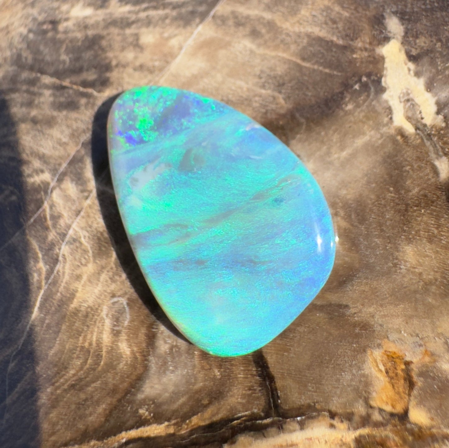 7.1ct Hand - Cut Solid Lightning Ridge Crystal Opal