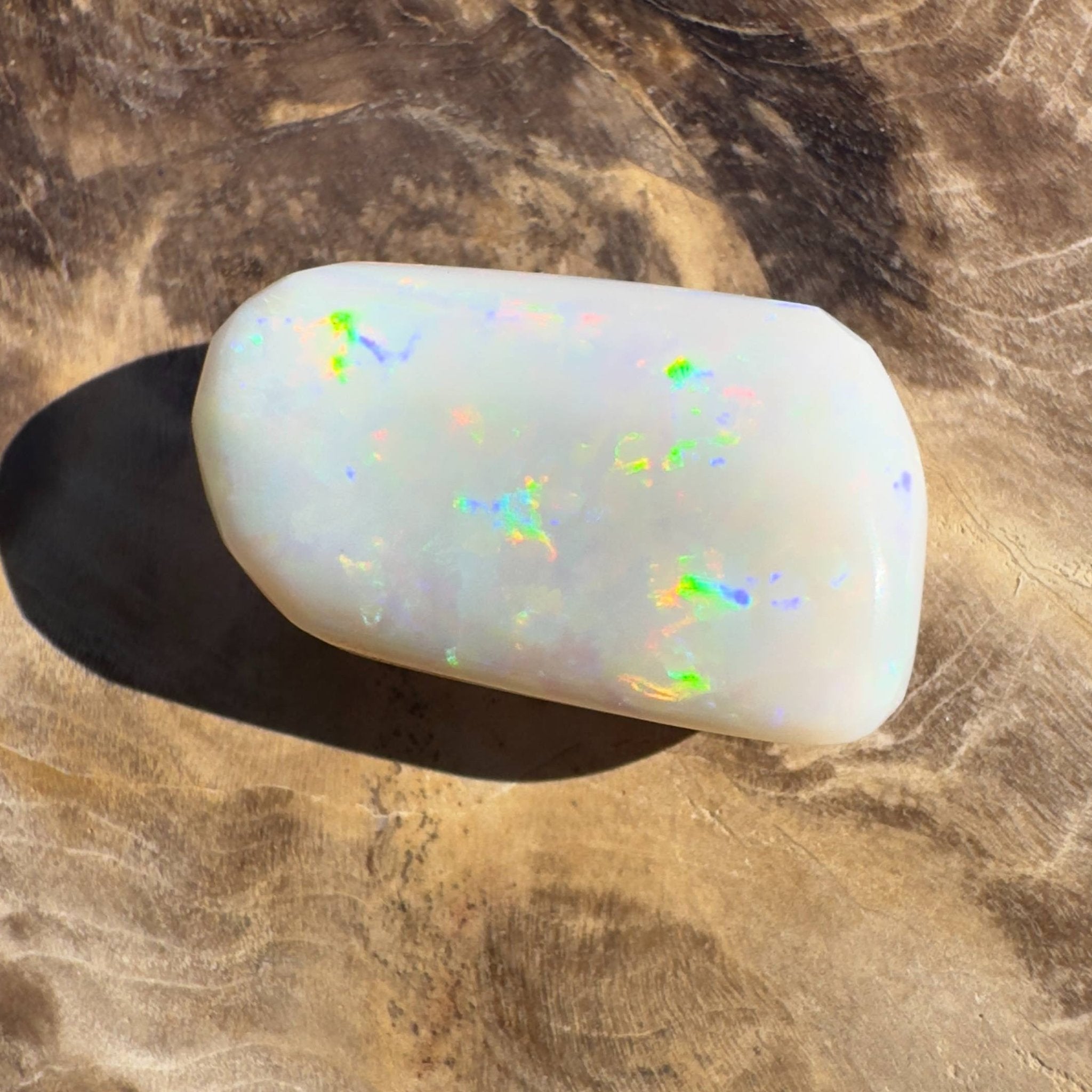 8.9CT Hand - cut Solid Coober Pedy Opal