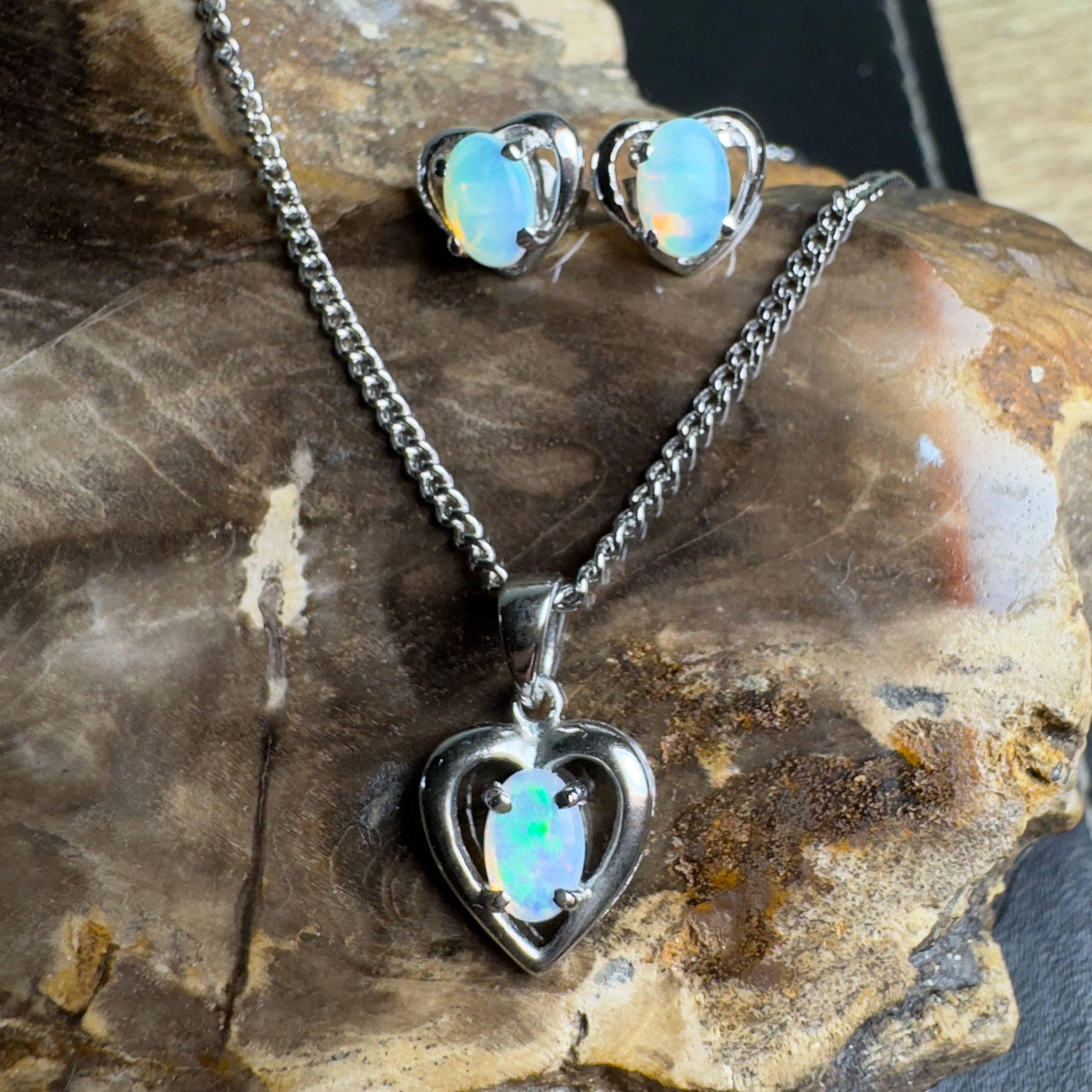 Endless Blue - 1.2ct Lightning Ridge Opal 925 Silver Earrings and Pendant set