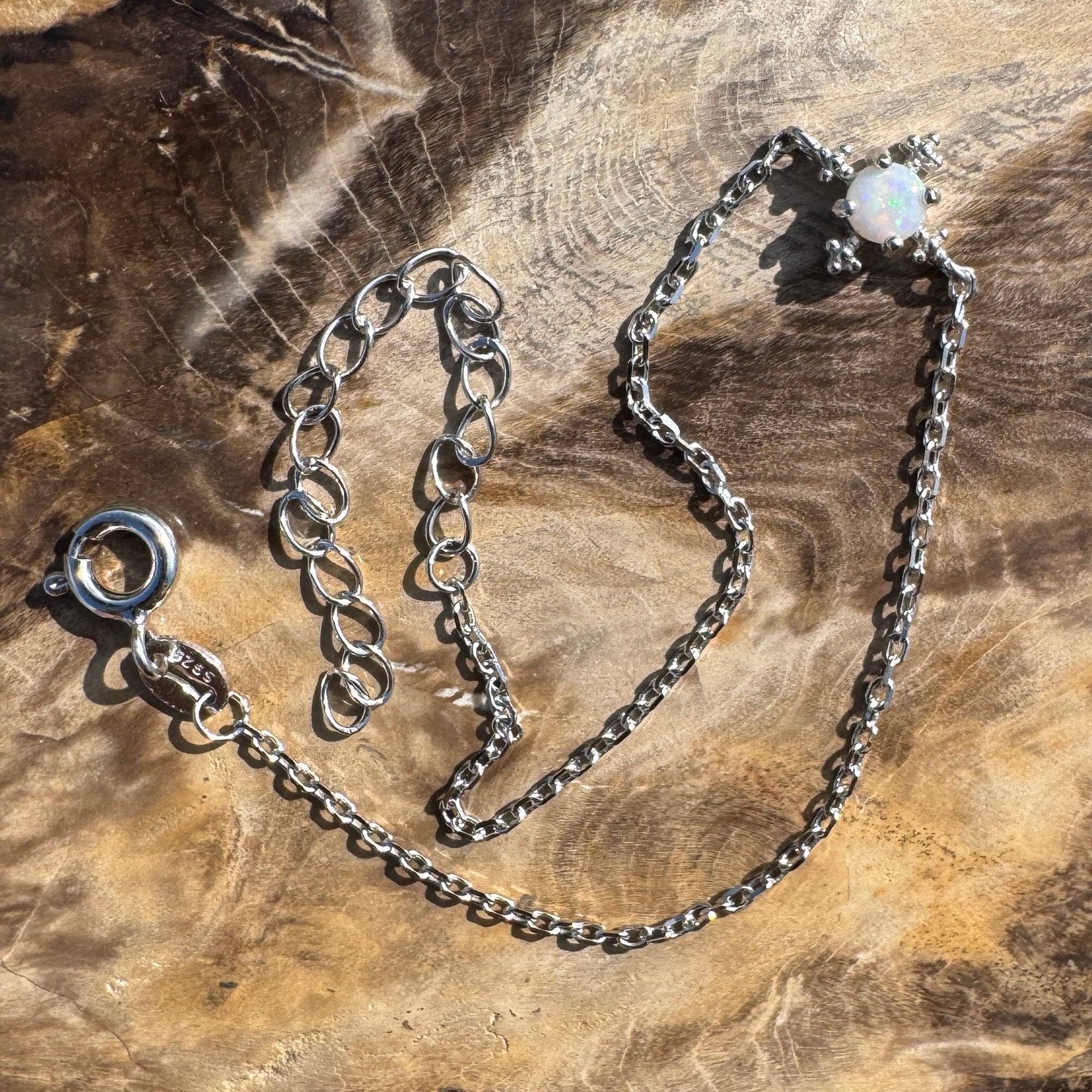 Cape Le Grand Flow - 0.2ct Coober Pedy Opal 925 Silver Bracelet