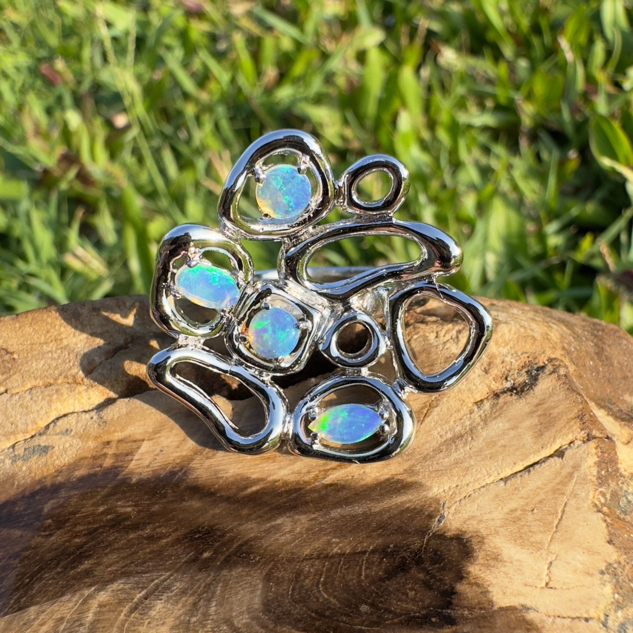 Aldinga Tide Light – 0.8ct Lightning Ridge Opal 925 Silver Ring