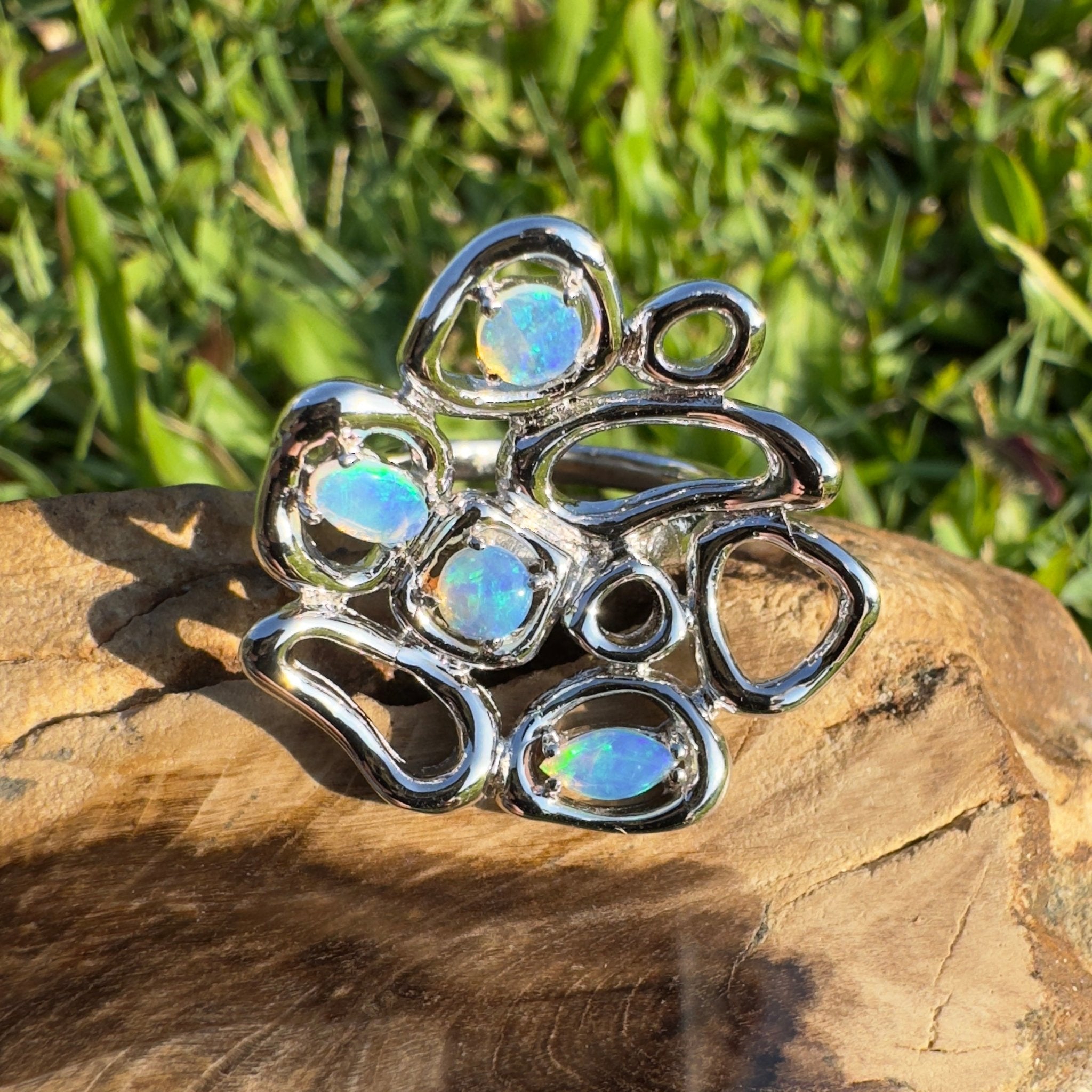 Aldinga Tide Light – 0.8ct Lightning Ridge Opal 925 Silver Ring