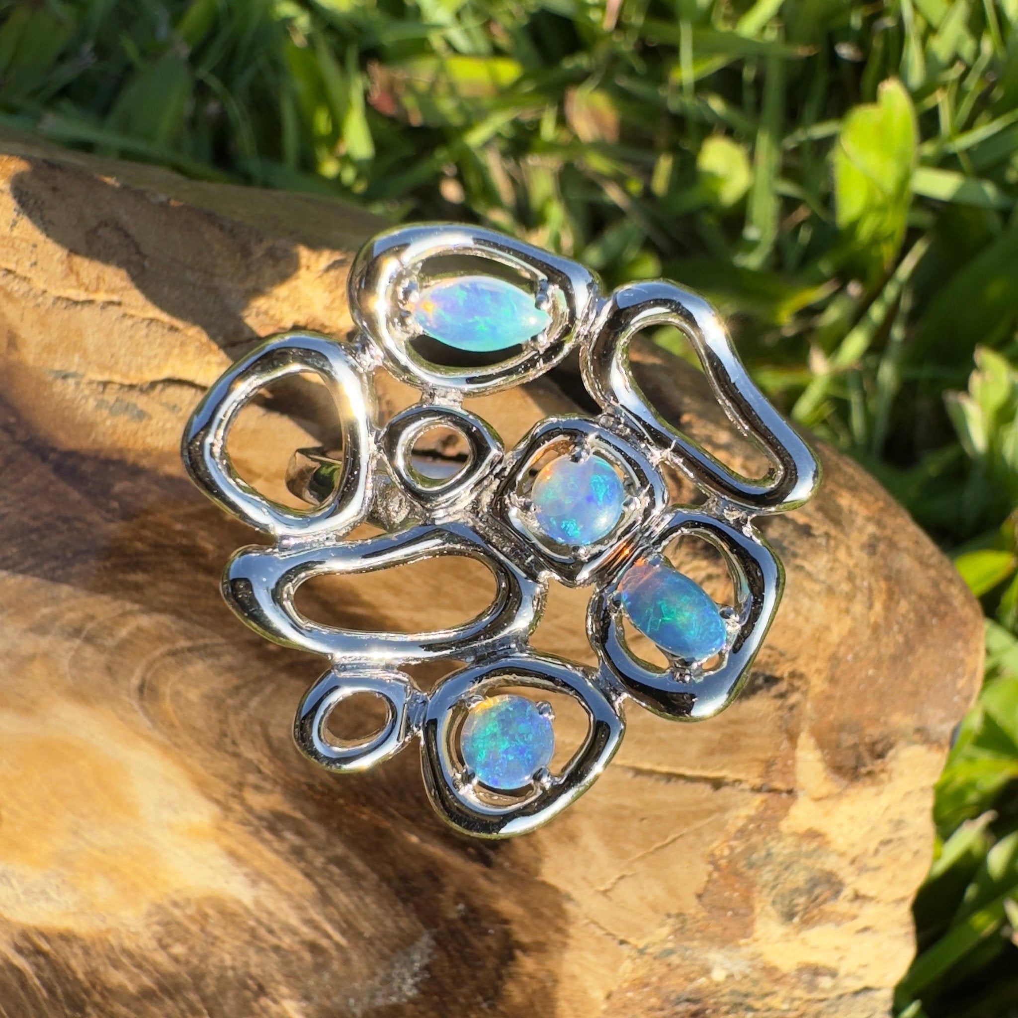 Aldinga Tide Light – 0.8ct Lightning Ridge Opal 925 Silver Ring