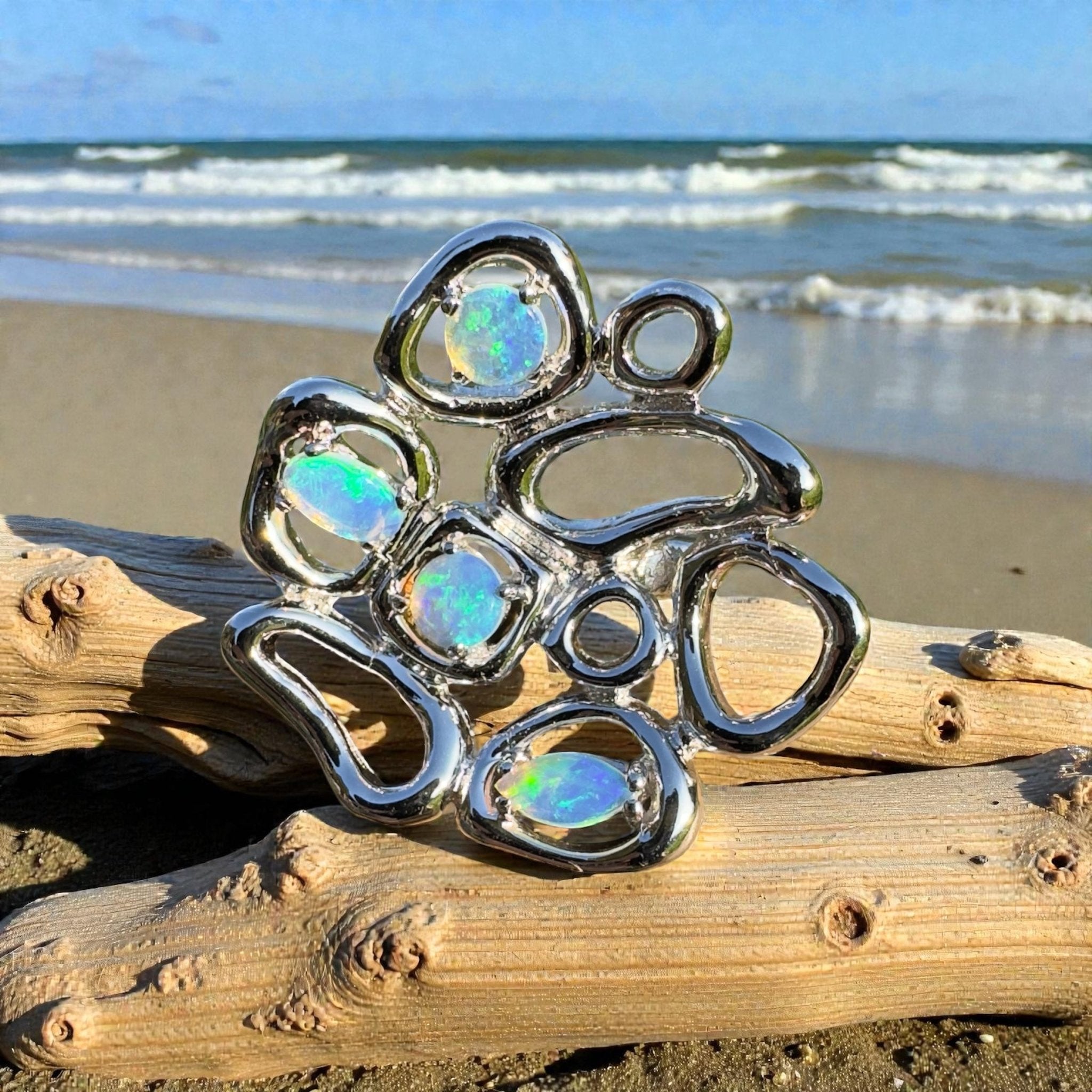 Aldinga Tide Light – 0.8ct Lightning Ridge Opal 925 Silver Ring