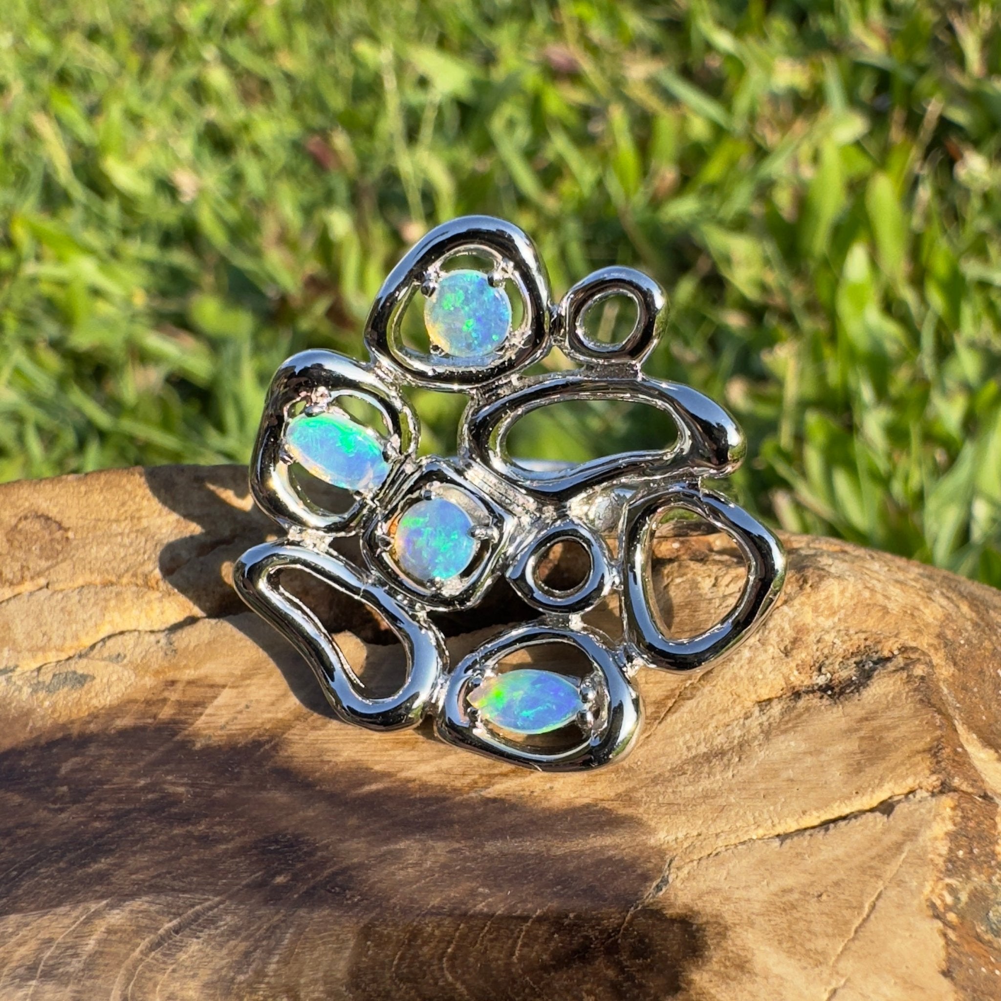 Aldinga Tide Light – 0.8ct Lightning Ridge Opal 925 Silver Ring