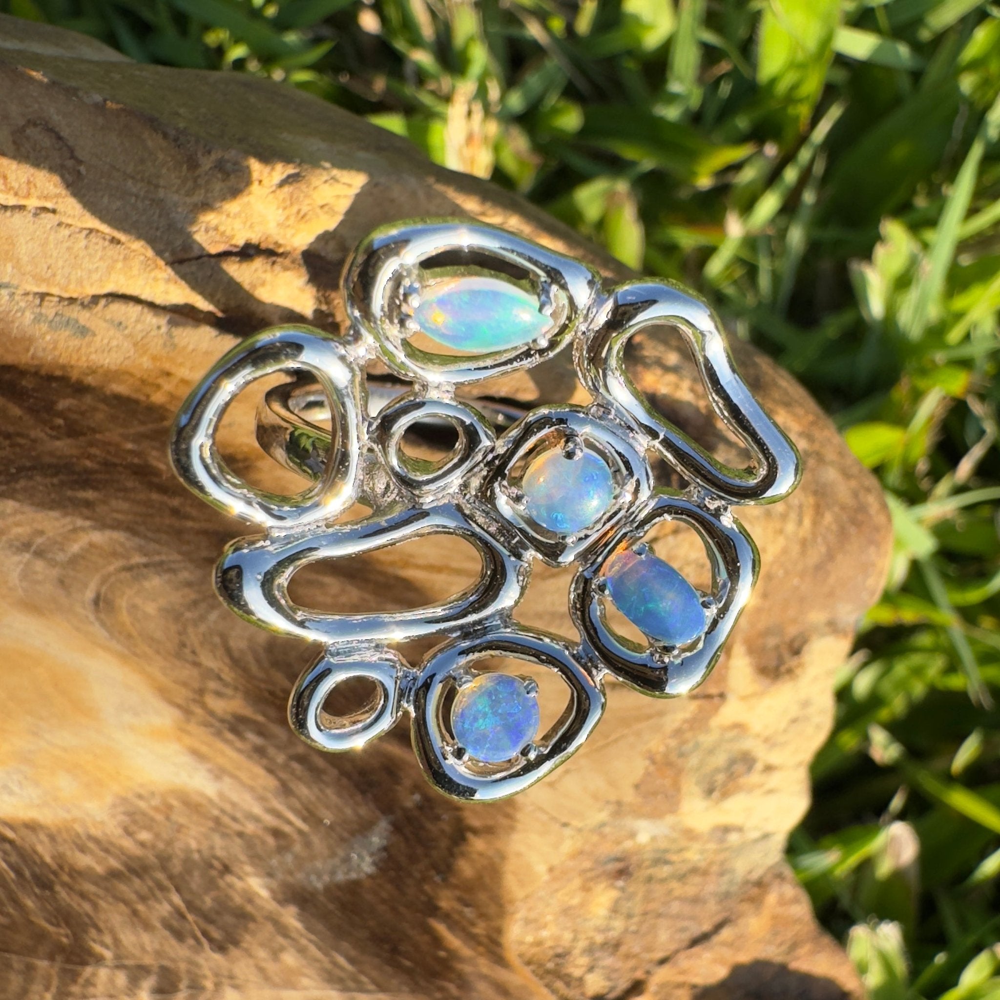 Aldinga Tide Light – 0.8ct Lightning Ridge Opal 925 Silver Ring