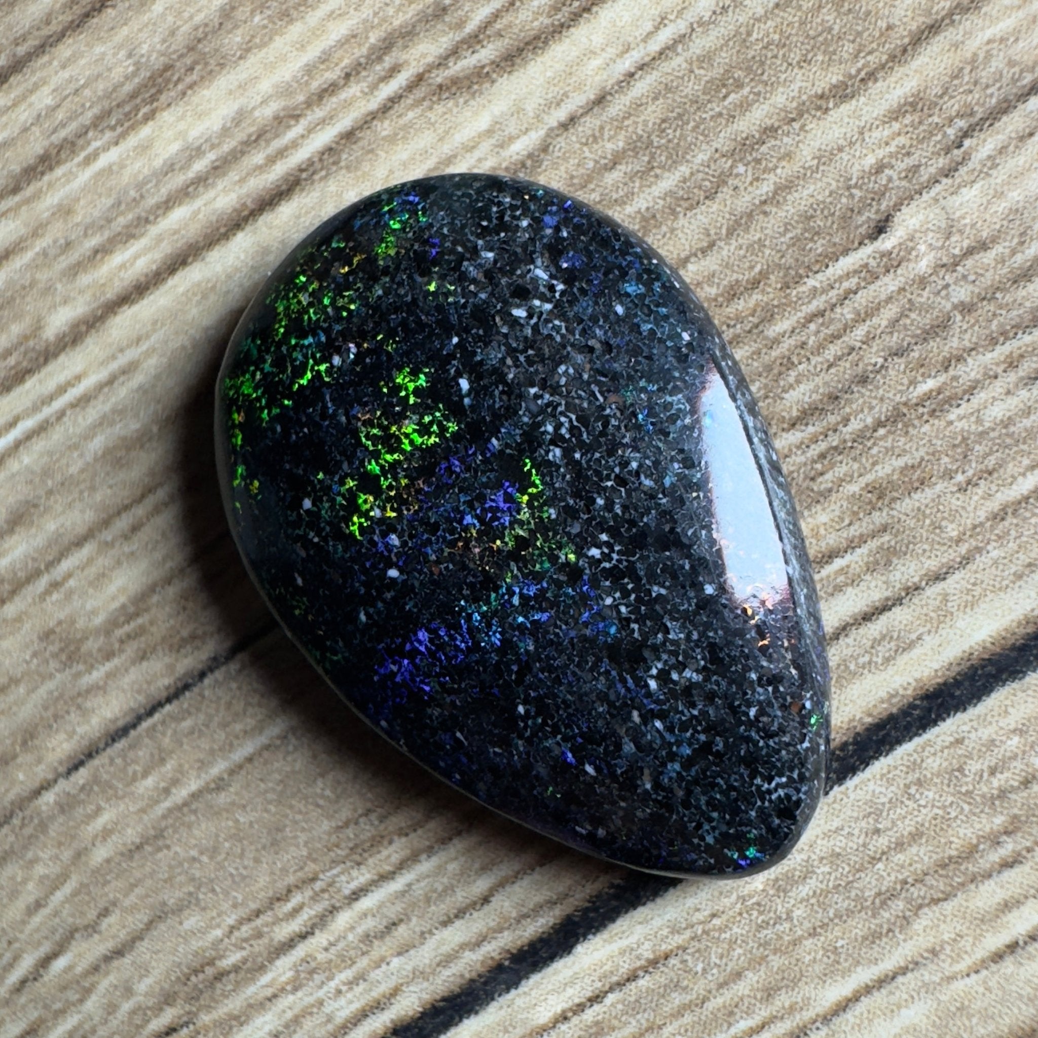 Andamooka Matrix Opal 23.5carat Solid Hand - Cut