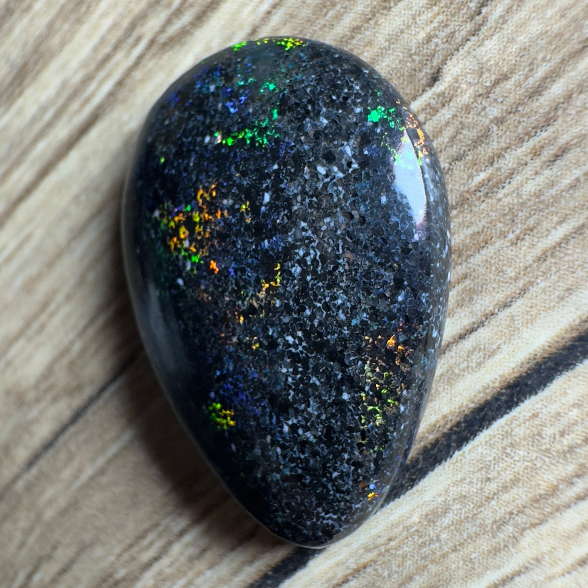 Andamooka Matrix Opal 23.5carat Solid Hand - Cut