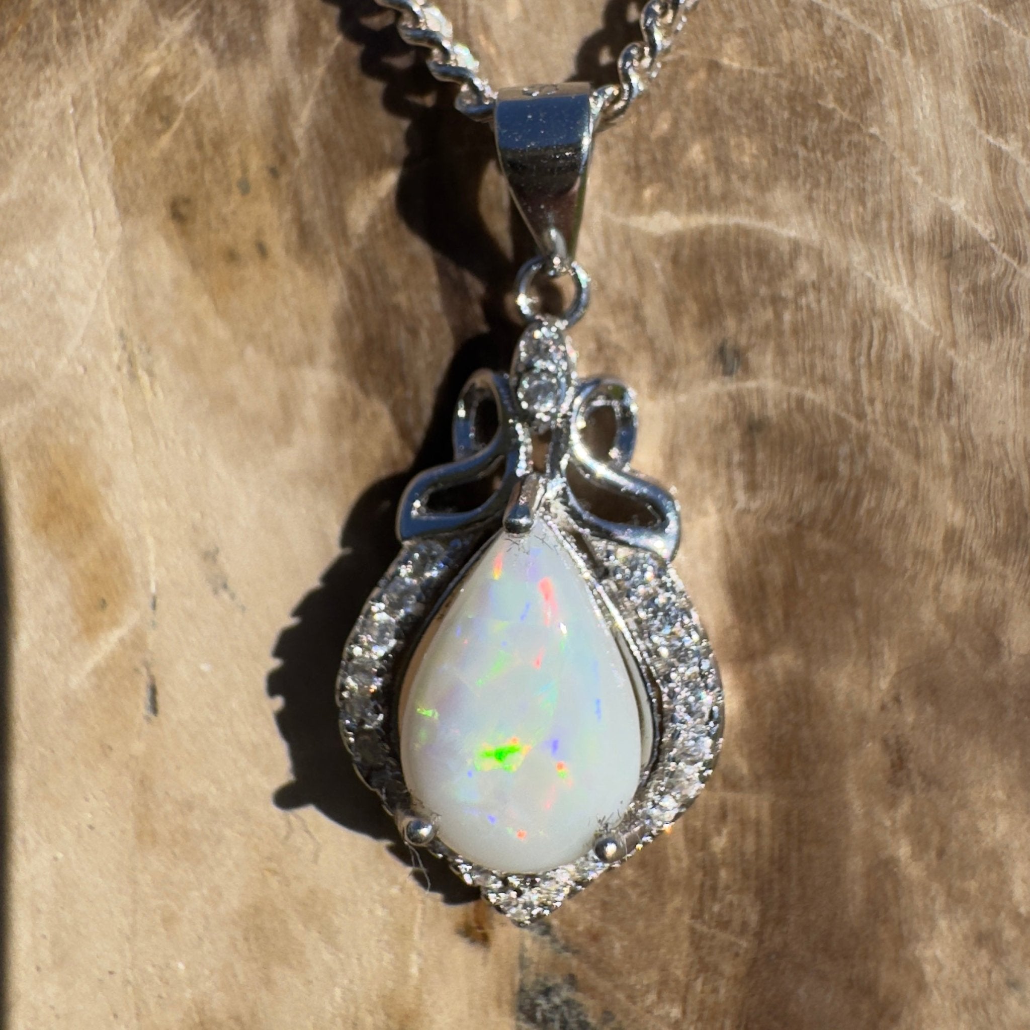 Anna Creek Light ~ 0.8ct Coober Pedy Opal 925 Silver Pendant