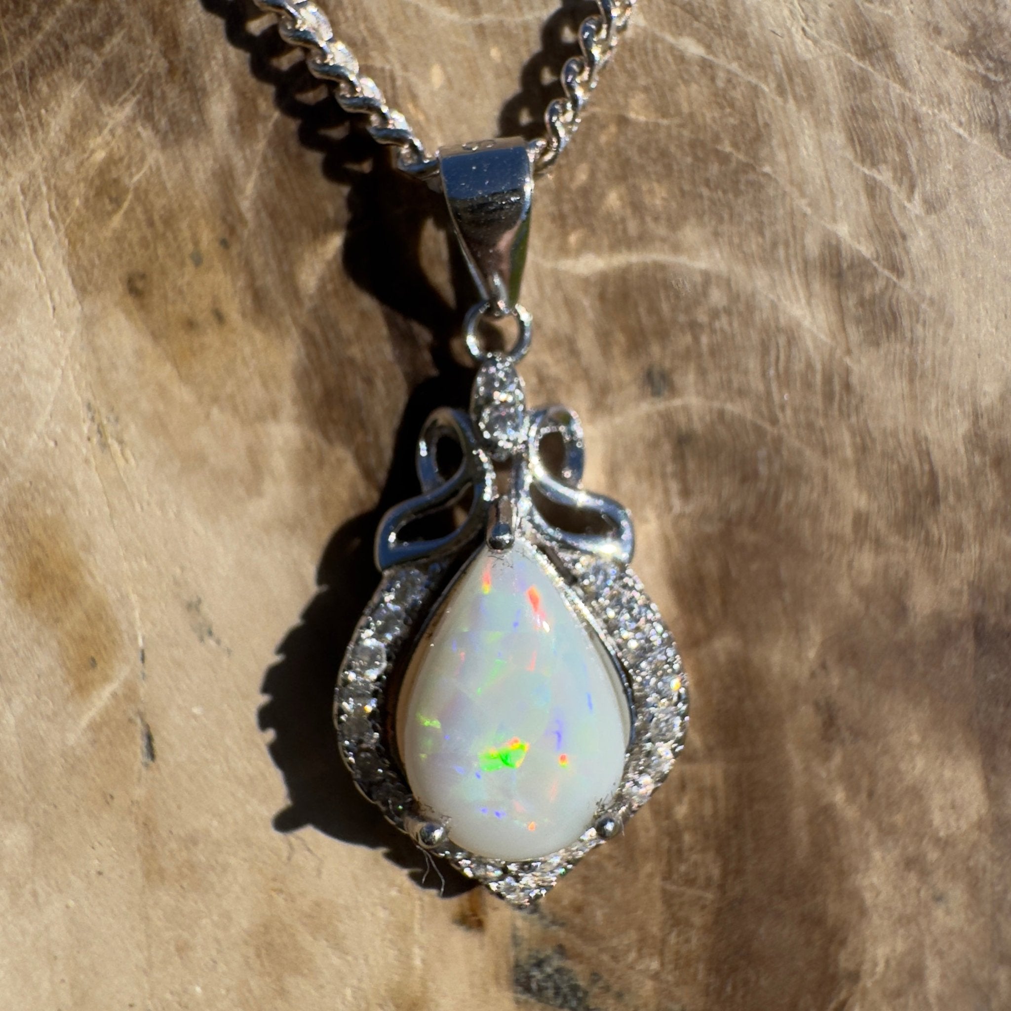 Anna Creek Light ~ 0.8ct Coober Pedy Opal 925 Silver Pendant