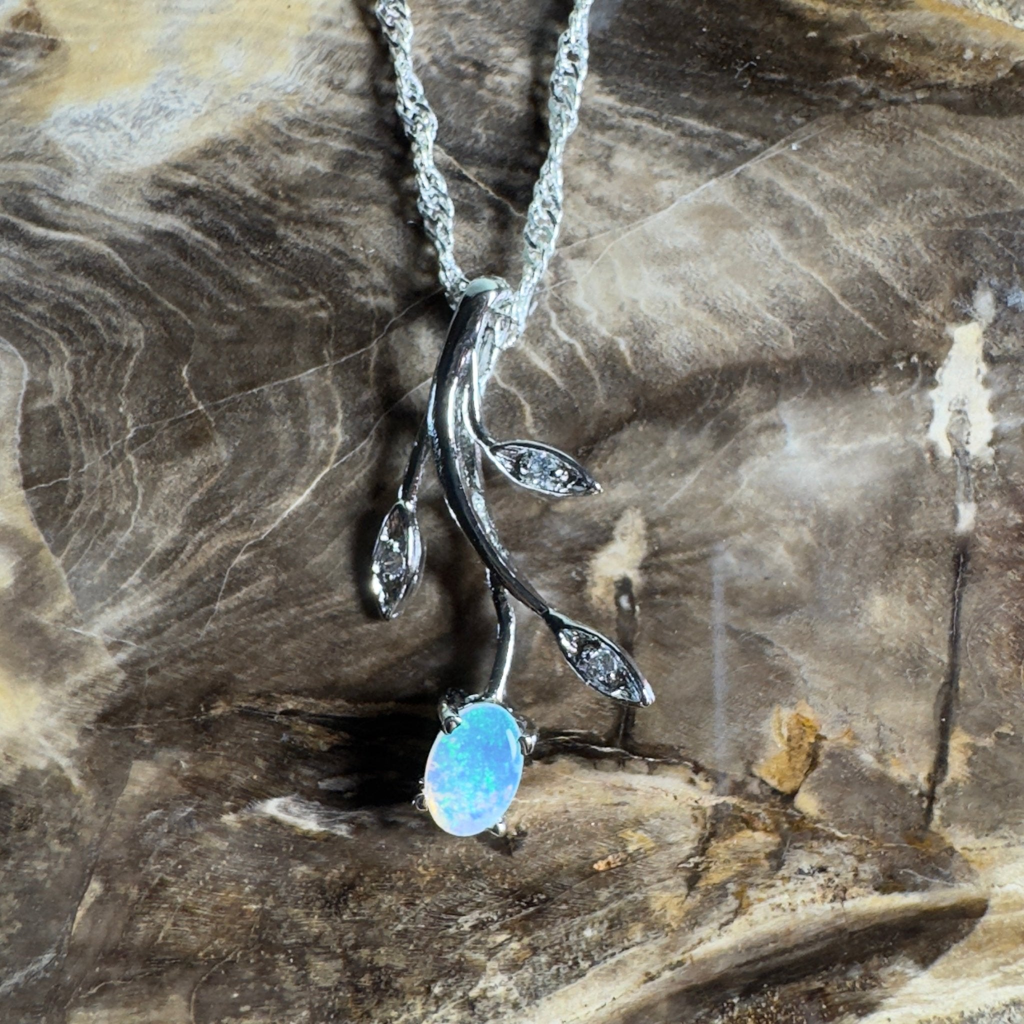 Arafura Flow ~ 0.4ct Lightning Ridge Opal 925 Silver Pendant