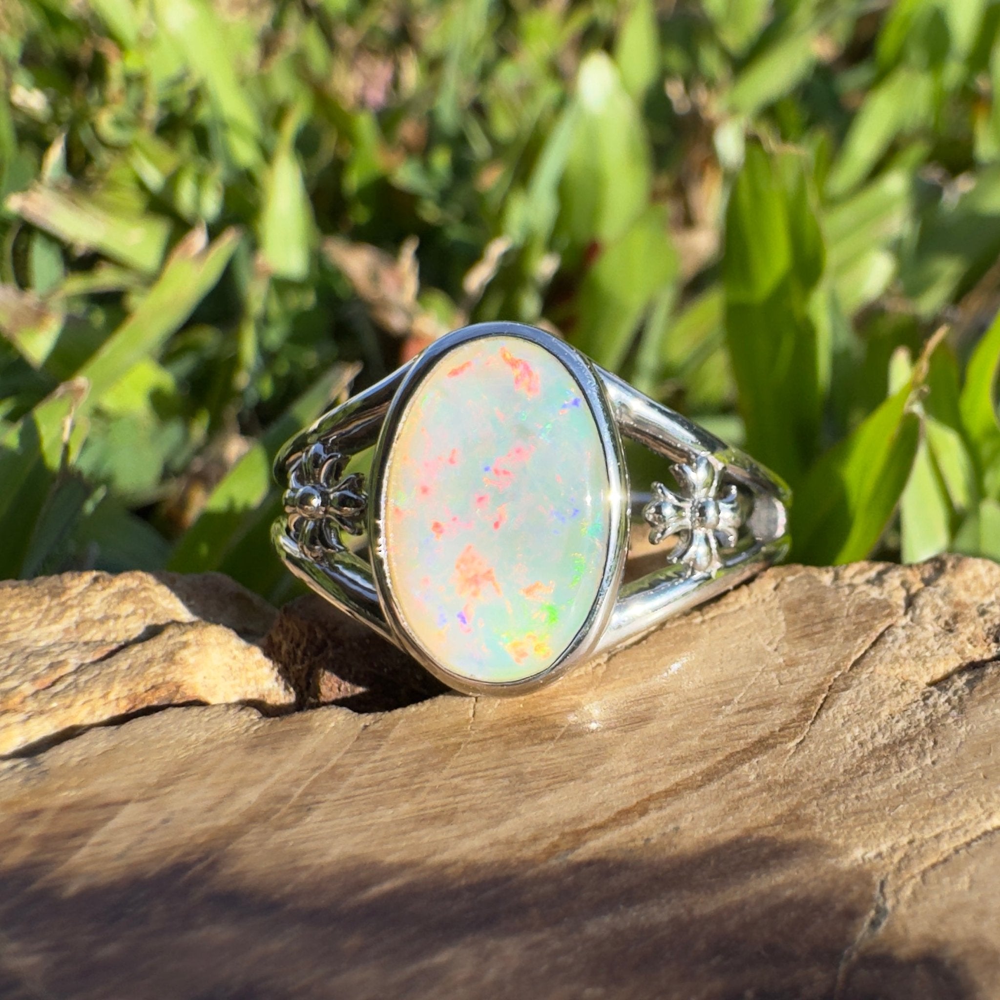 Arckaringa Gleam ~ 1.4ct Solid Coober Pedy Opal 925 Sterling Silver Ring