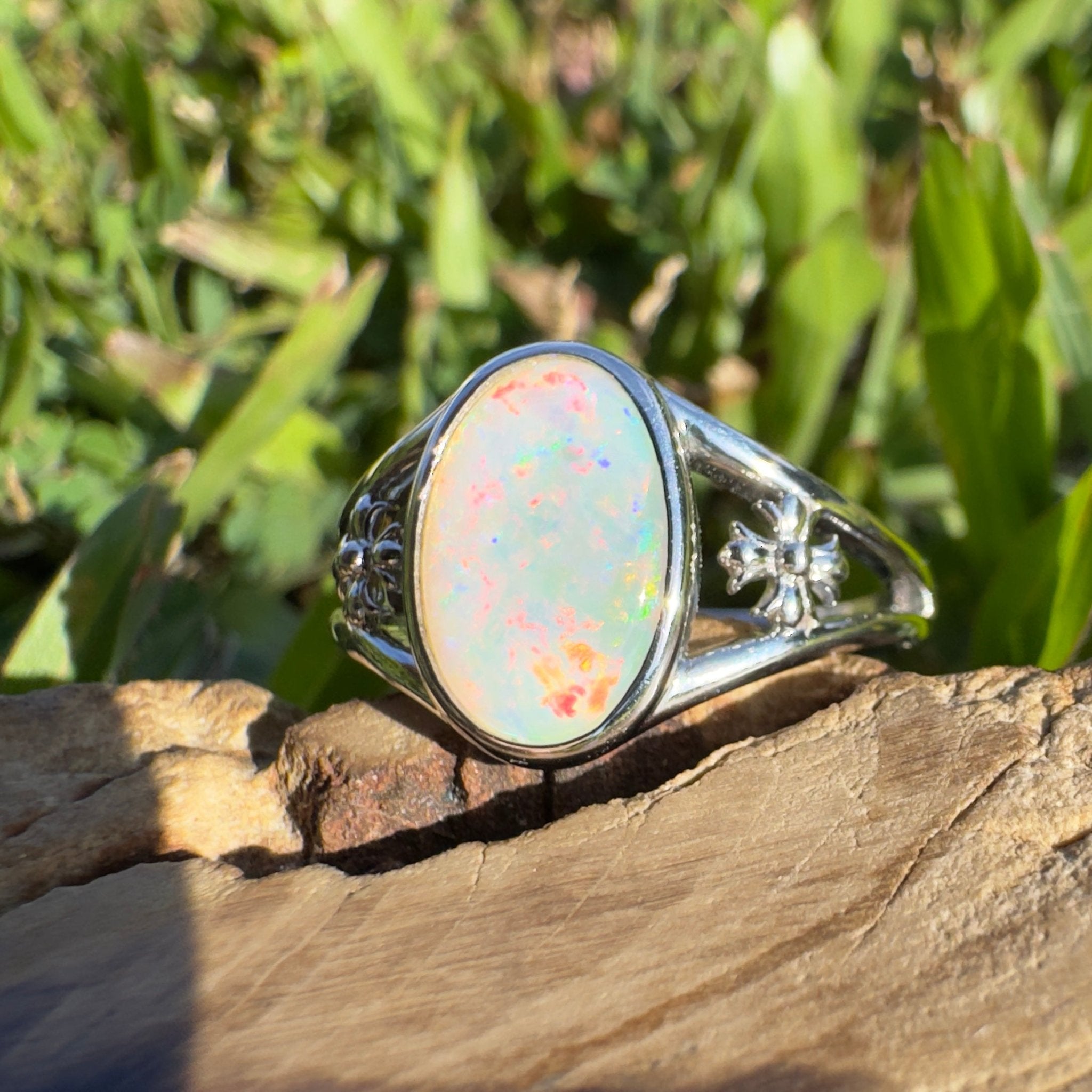 Arckaringa Gleam ~ 1.4ct Solid Coober Pedy Opal 925 Sterling Silver Ring