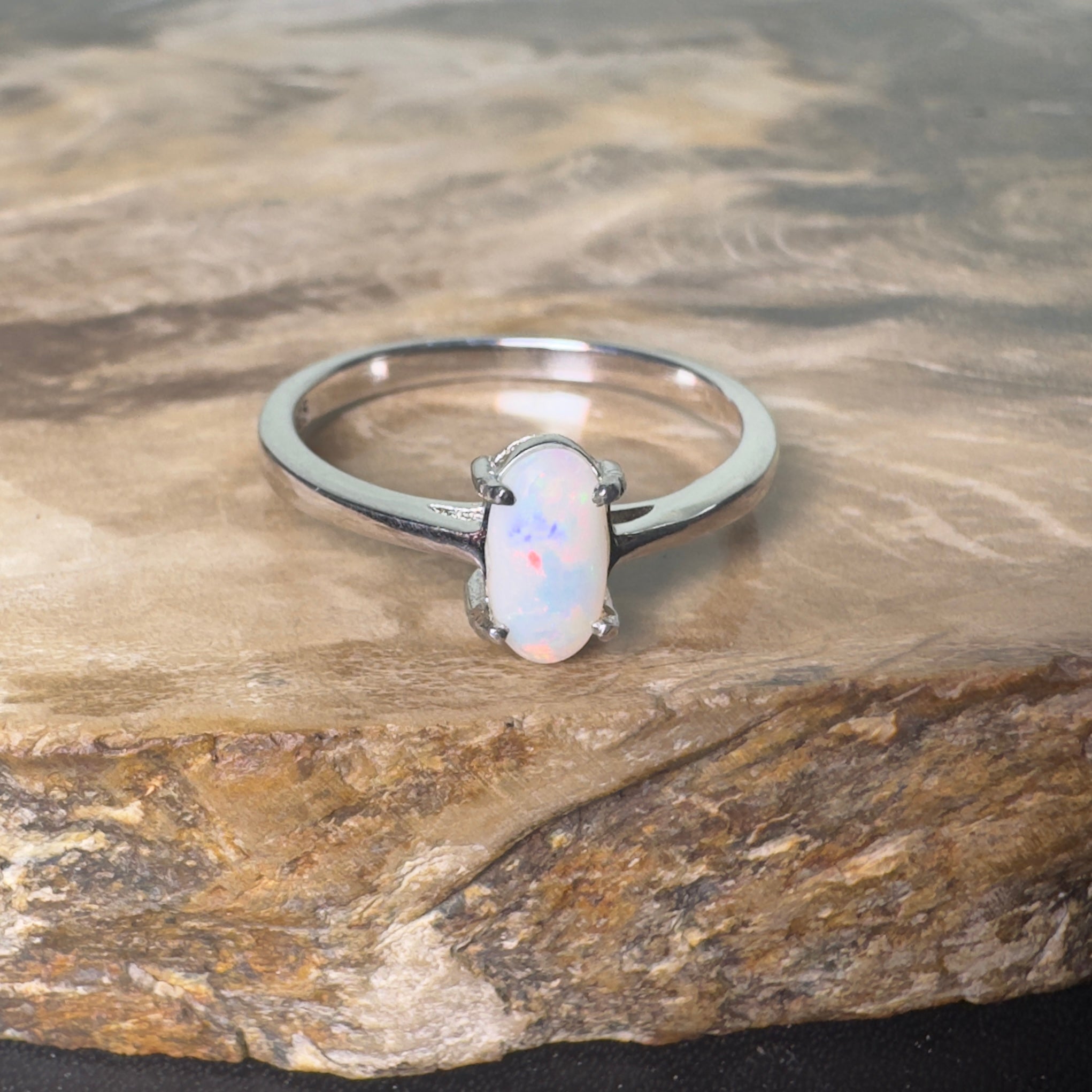 Arid Ridge Promise – 0.4ct Mintabie Opal Ring