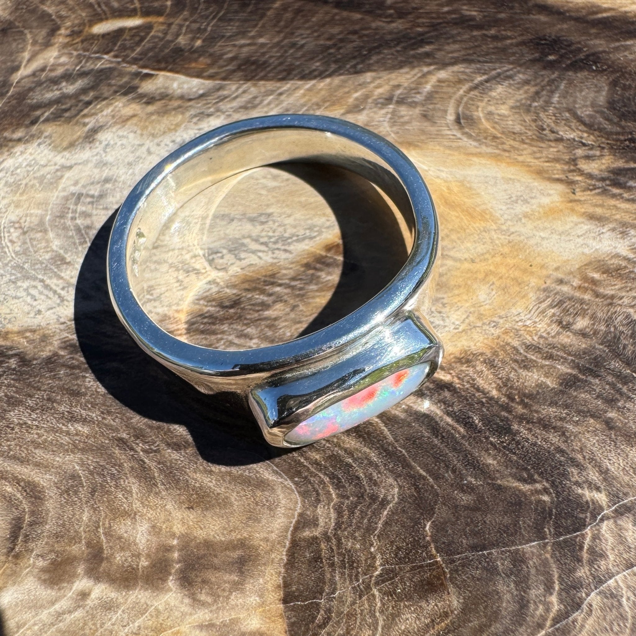 Aurora Dawn – 0.75ct Solid Mintabie Opal 925 Sterling Silver Ring