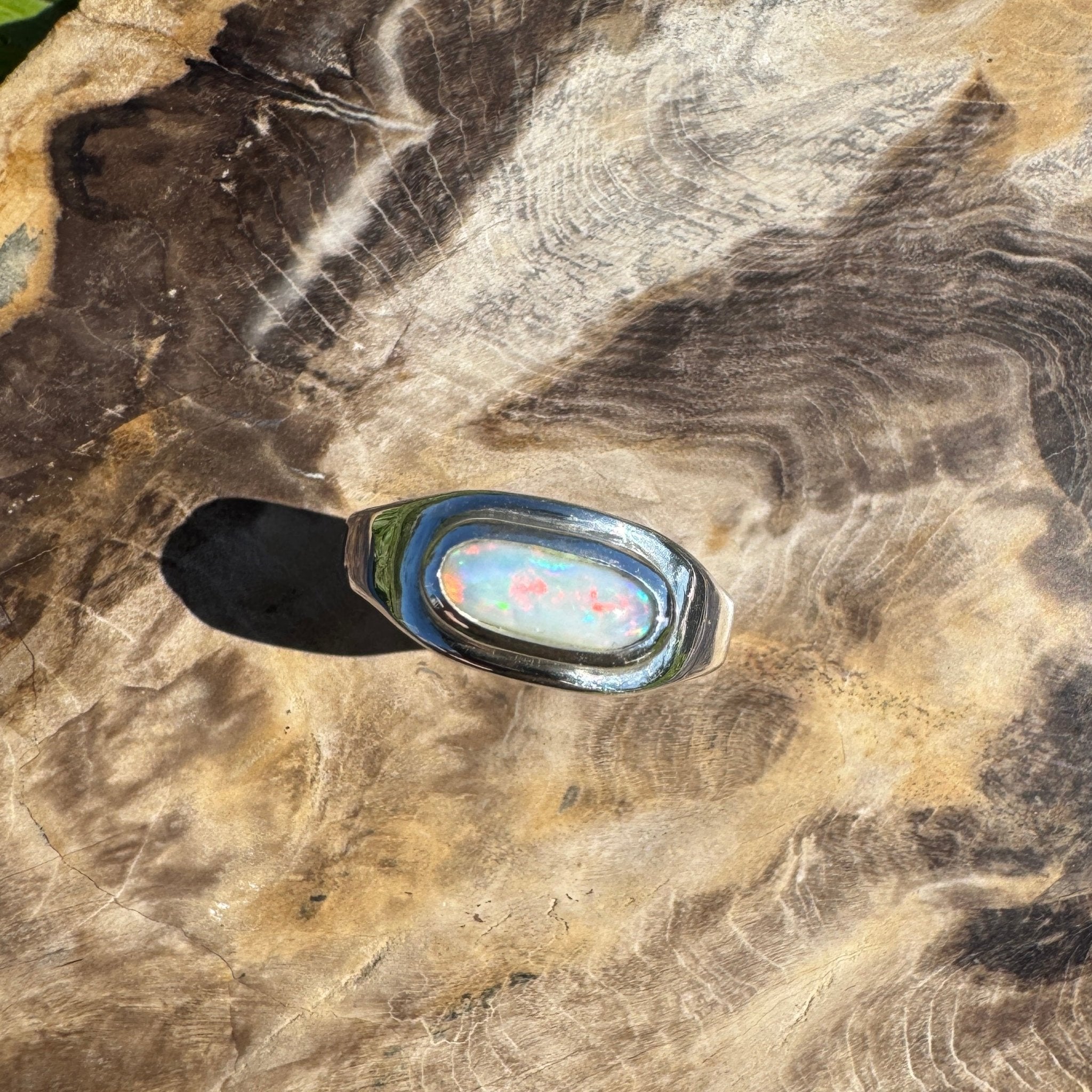 Aurora Dawn – 0.75ct Solid Mintabie Opal 925 Sterling Silver Ring