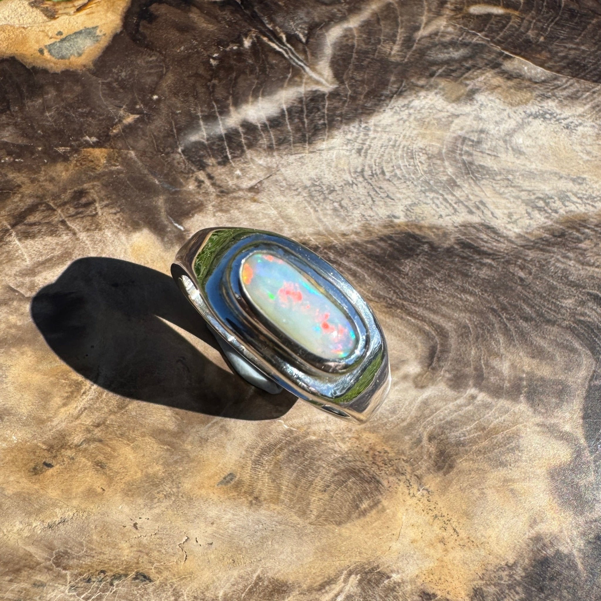 Aurora Dawn – 0.75ct Solid Mintabie Opal 925 Sterling Silver Ring