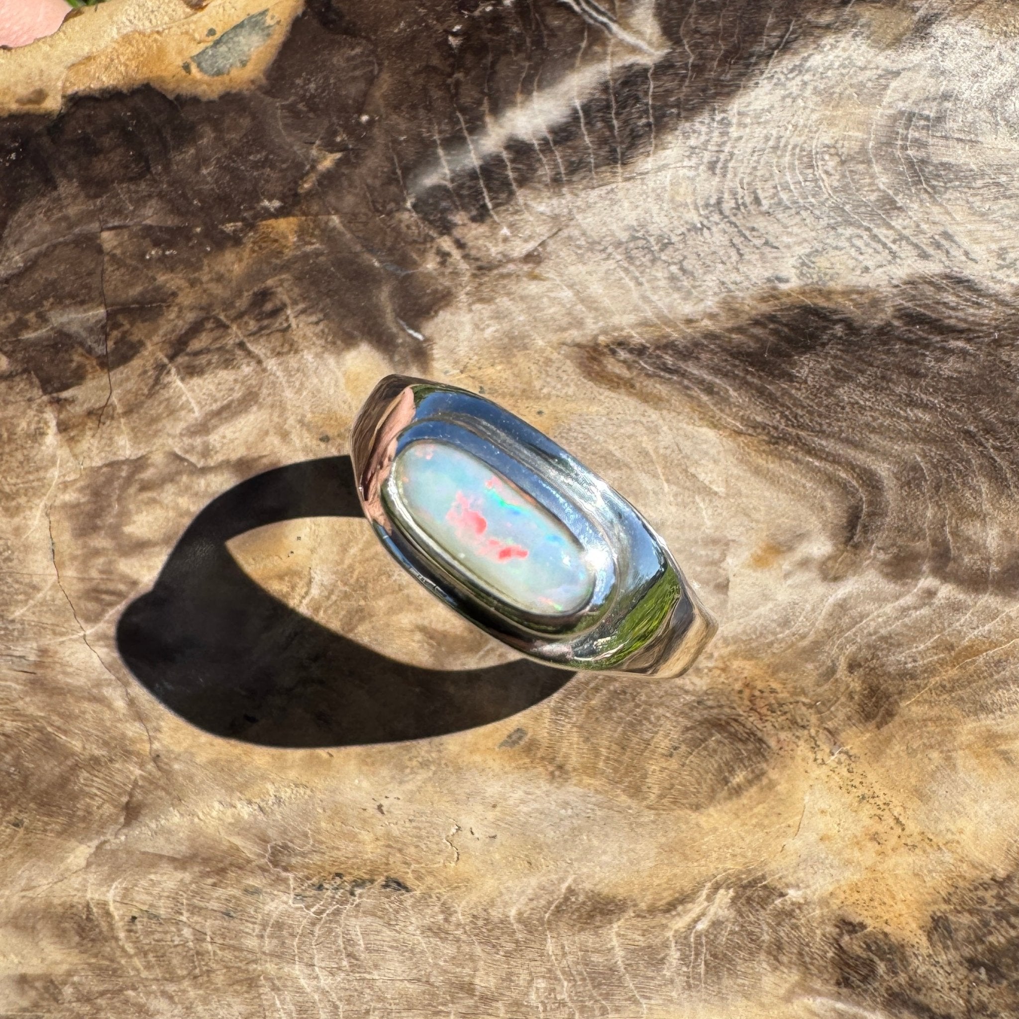 Aurora Dawn – 0.75ct Solid Mintabie Opal 925 Sterling Silver Ring