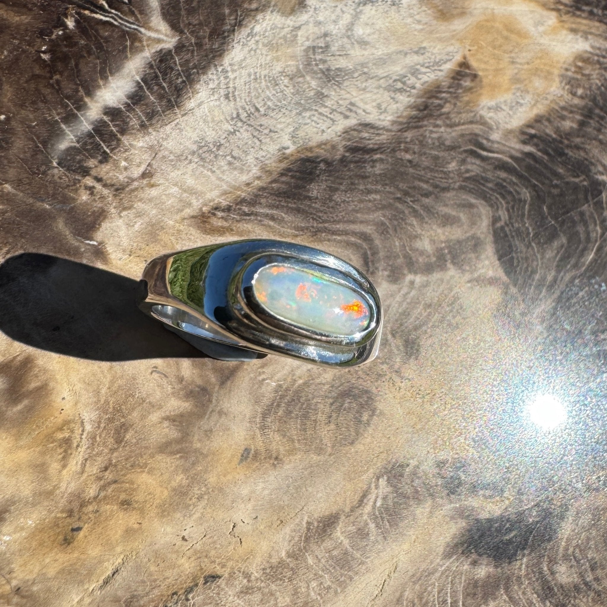 Aurora Dawn – 0.75ct Solid Mintabie Opal 925 Sterling Silver Ring