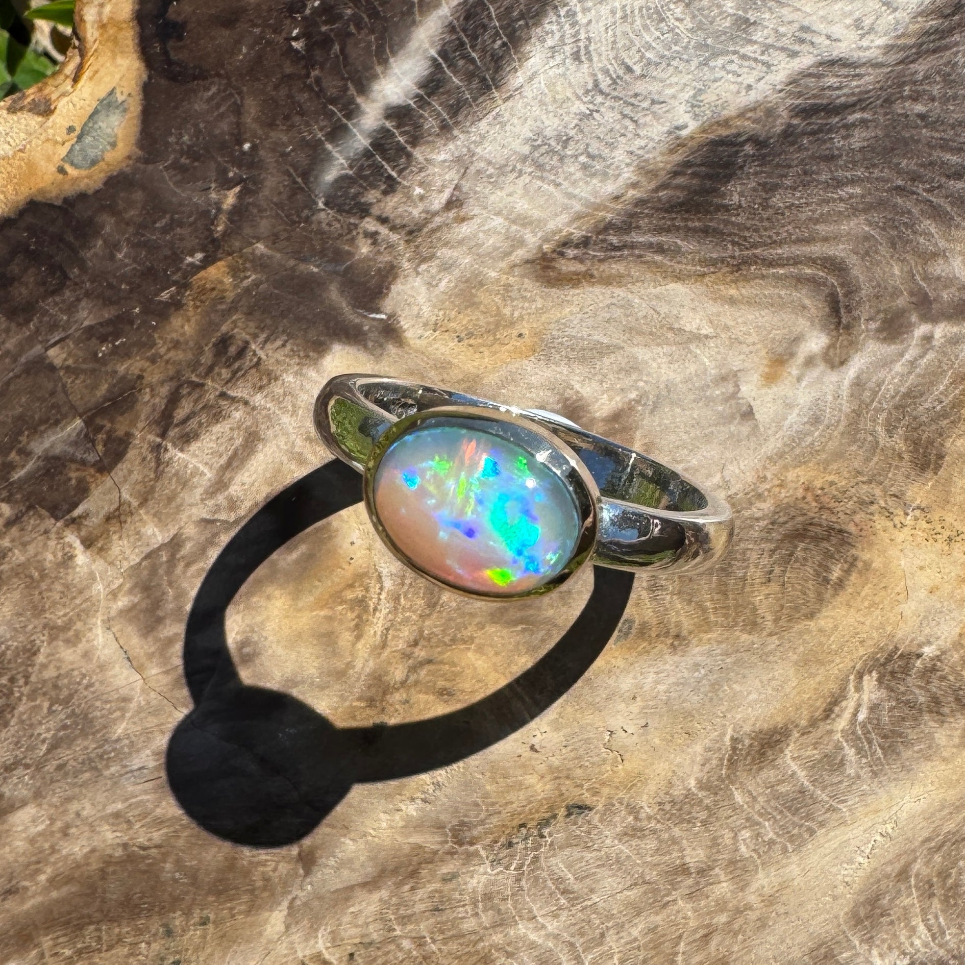 Aurora Gleam - 2.1ct Solid Lightning Ridge Opal Two - Tone 10k Gold & 925 Sterling Silver Ring.