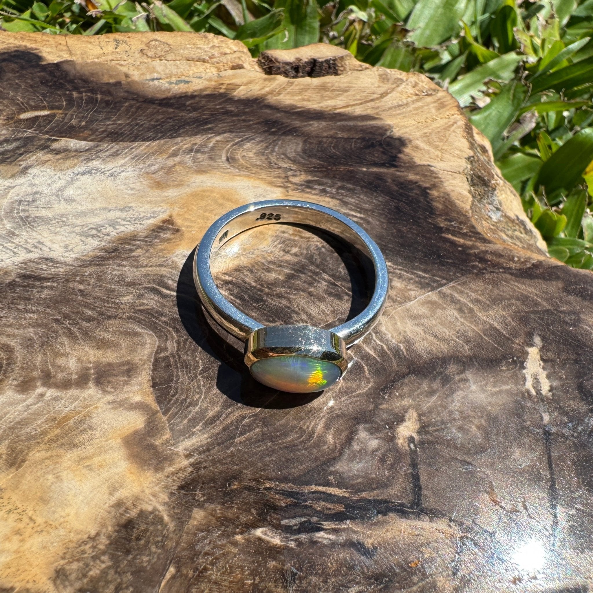 Aurora Gleam - 2.1ct Solid Lightning Ridge Opal Two - Tone 10k Gold & 925 Sterling Silver Ring.