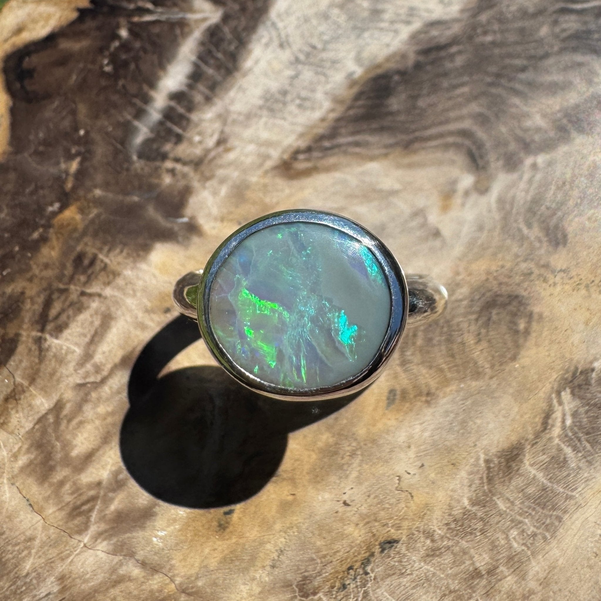 Azure Flame Glow – 2.5ct Solid Lightning Ridge Opal 925 Sterling Silver Ring