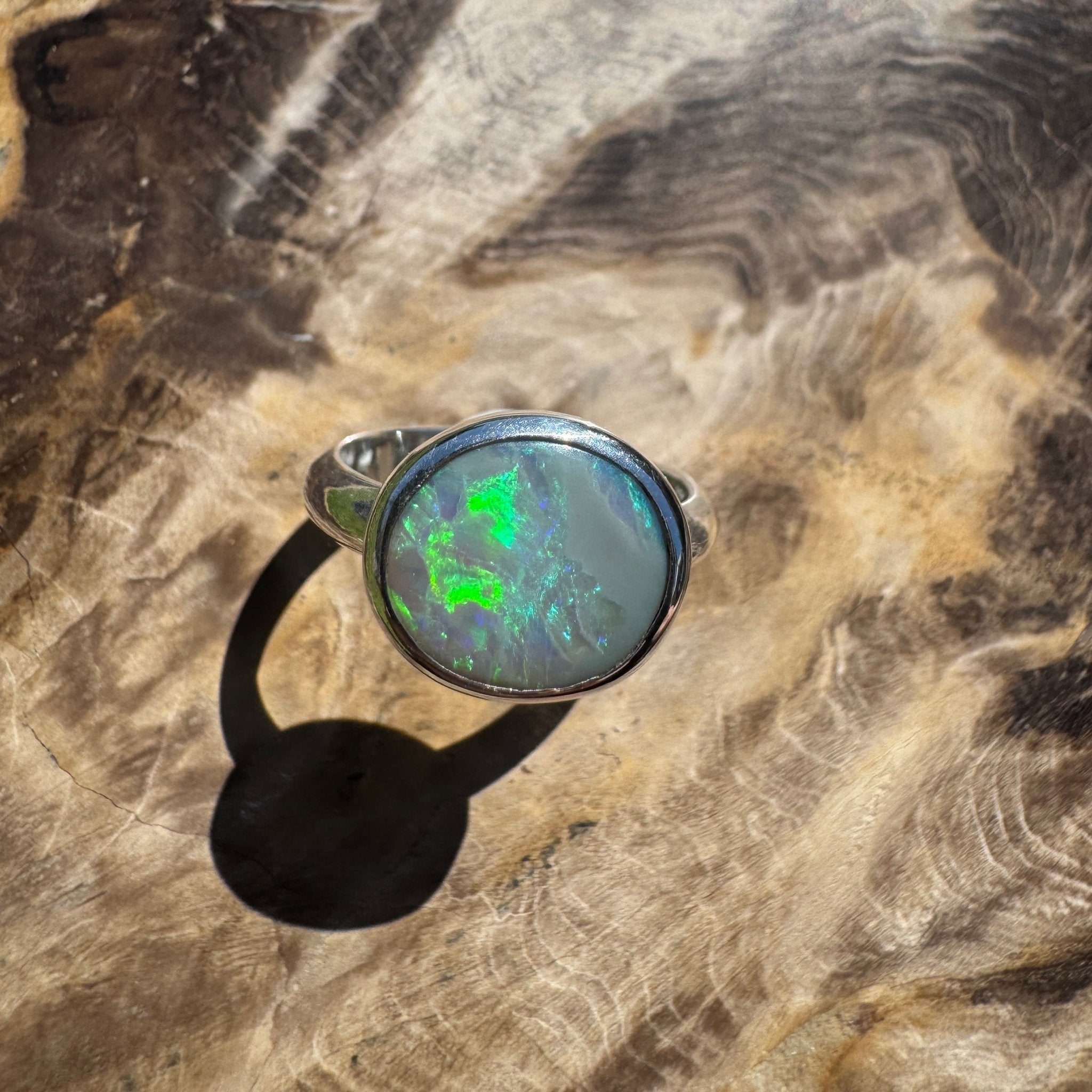 Azure Flame Glow – 2.5ct Solid Lightning Ridge Opal 925 Sterling Silver Ring