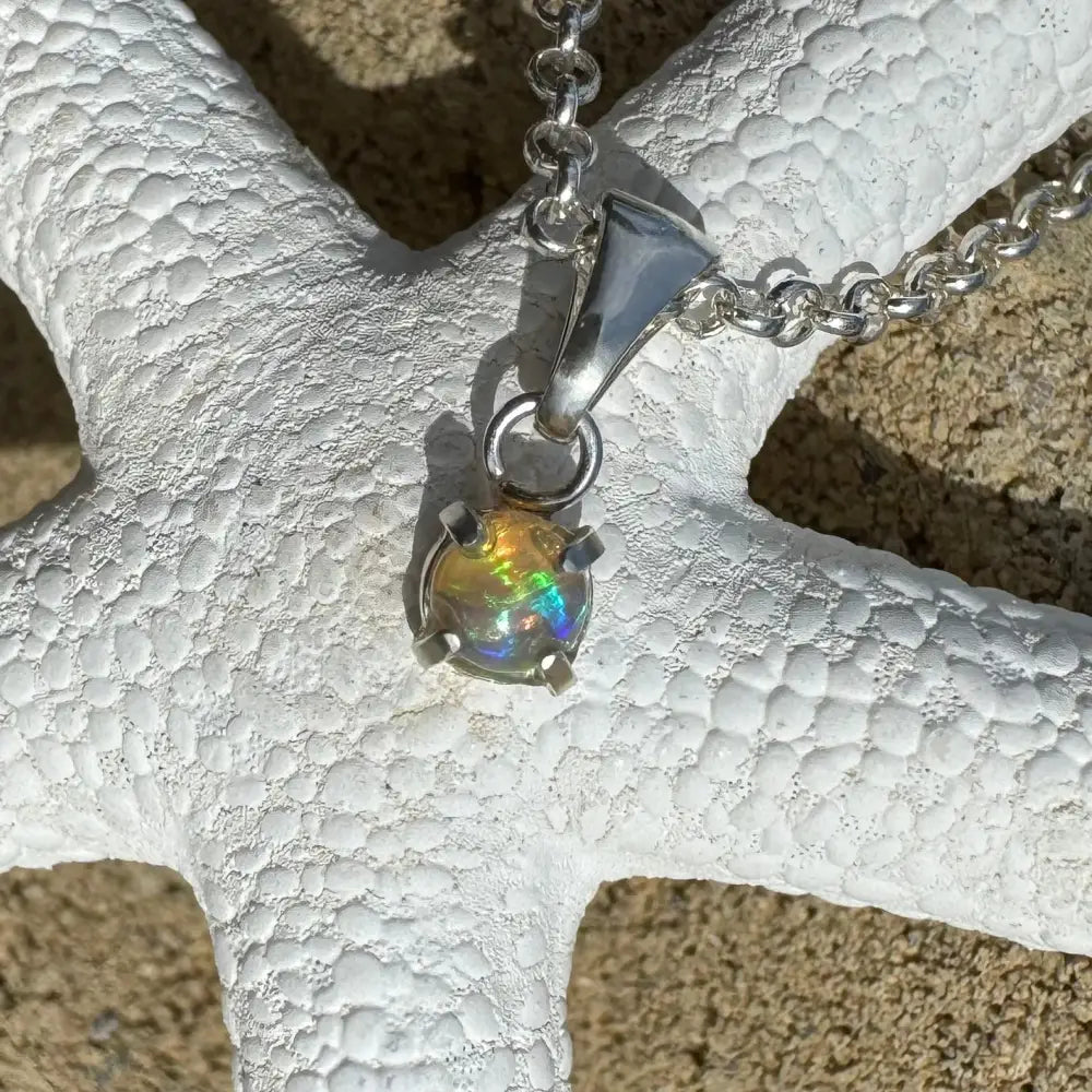 Silver pendant with iridescent Lightning Ridge Opal in handcrafted Sterling Silver Jewelry