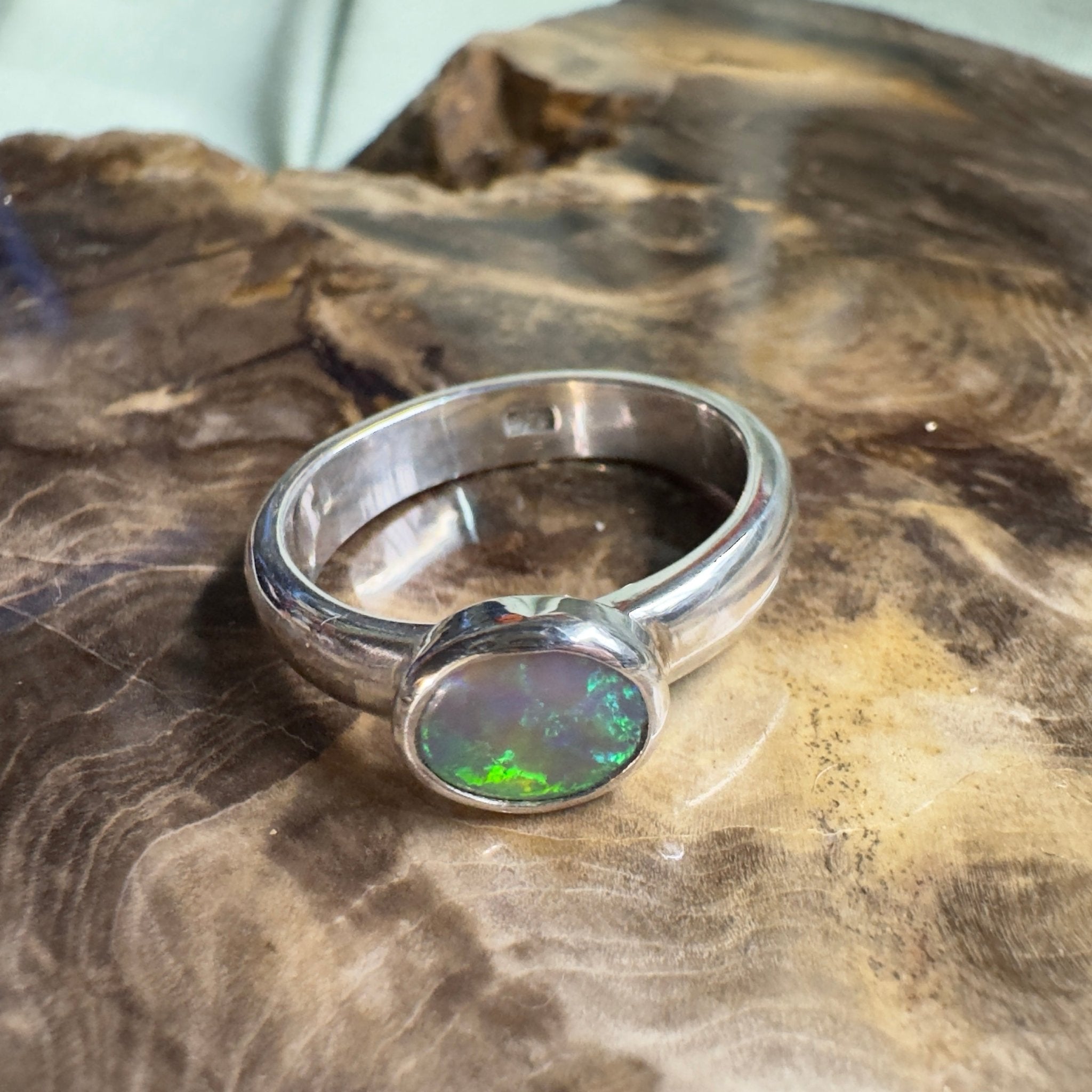 Barrington Tide – 0.6ct Solid Lightning Ridge Semi BlackOpal 925 Sterling Silver Ring