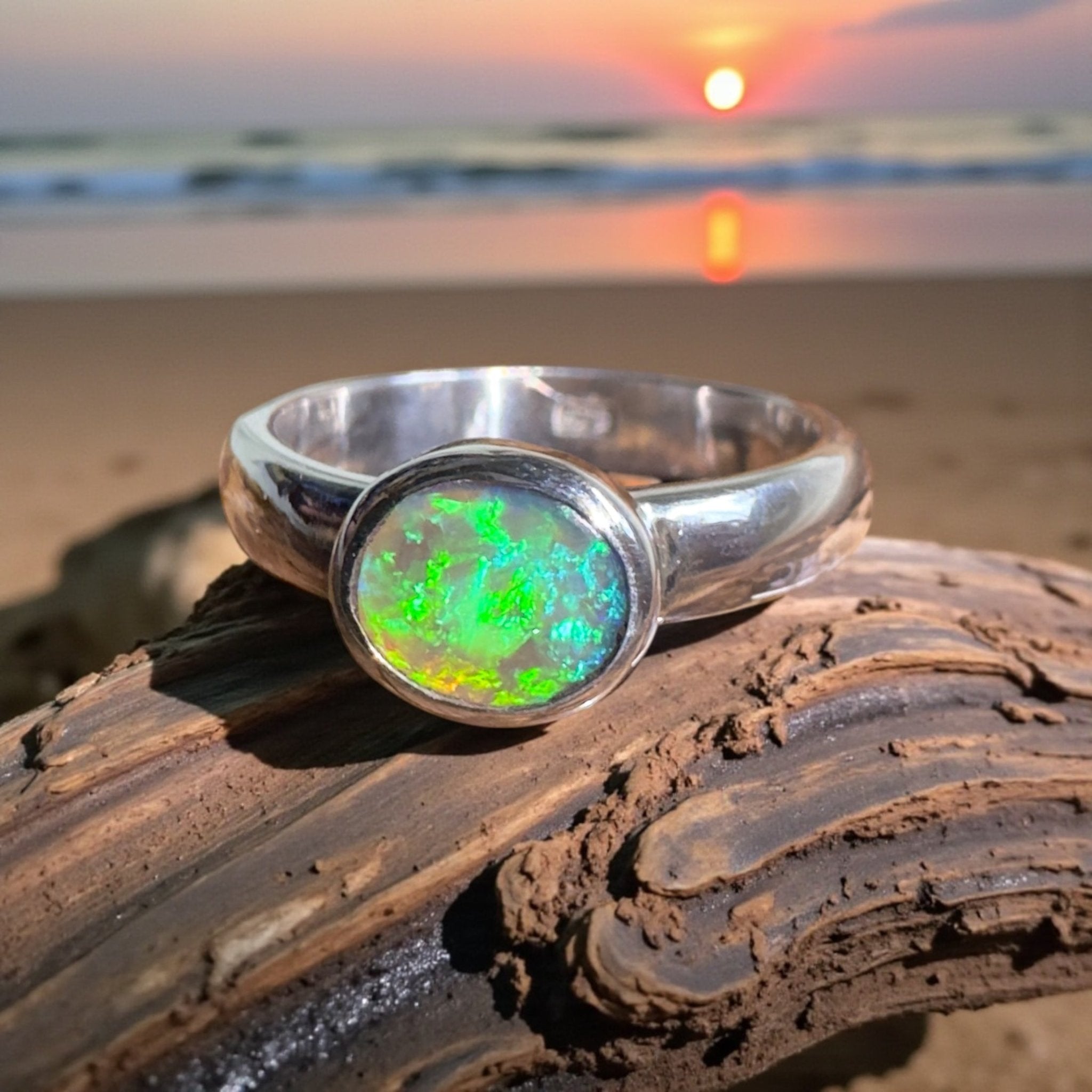 Barrington Tide – 0.6ct Solid Lightning Ridge Semi BlackOpal 925 Sterling Silver Ring