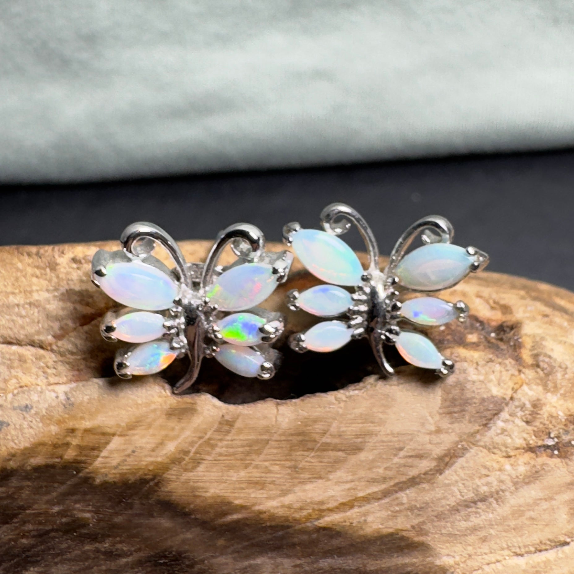 Breakaway Lightfall - 2.4ct Coober Pedy Opal 925 Silver Earrings