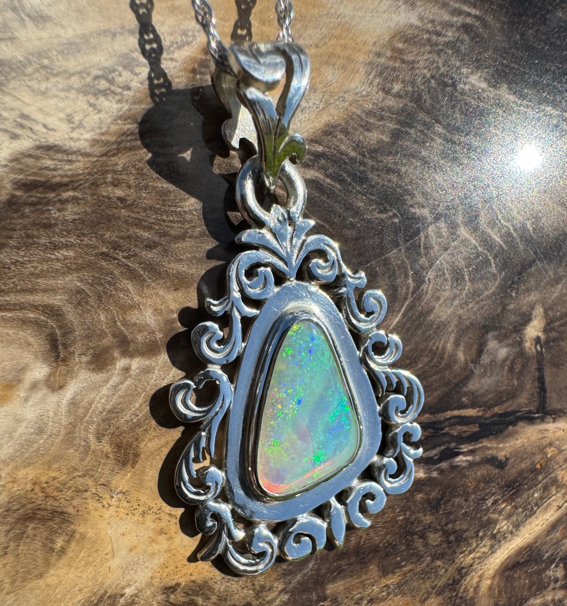 Breakaways Glow – Solid 1.9ct Coober Pedy Crystal Opal 925 Sterling Silver Pendant Necklace