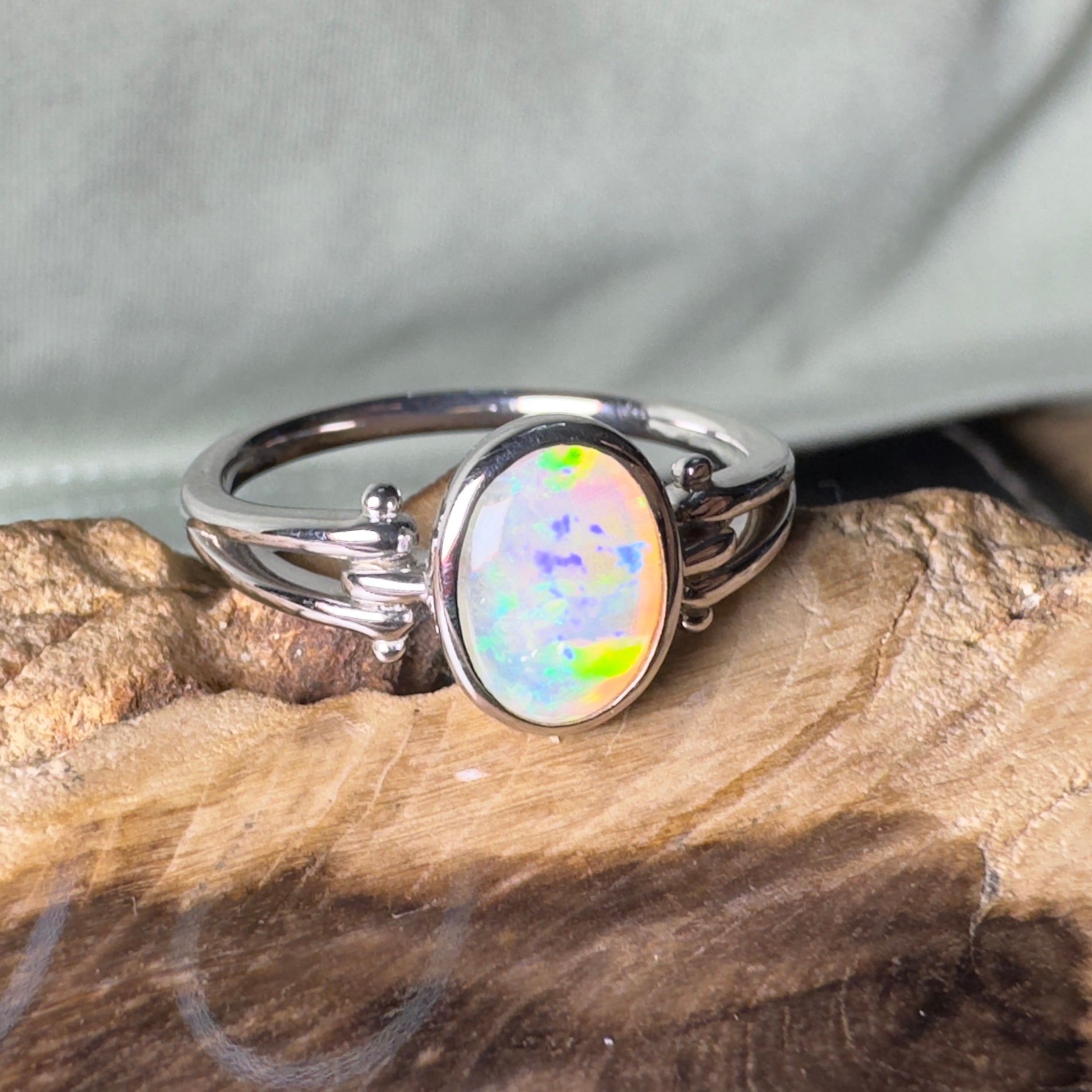 Breakaways Mirage ~ 0.76ct Solid Coober Pedy Opal 925 Silver Ring