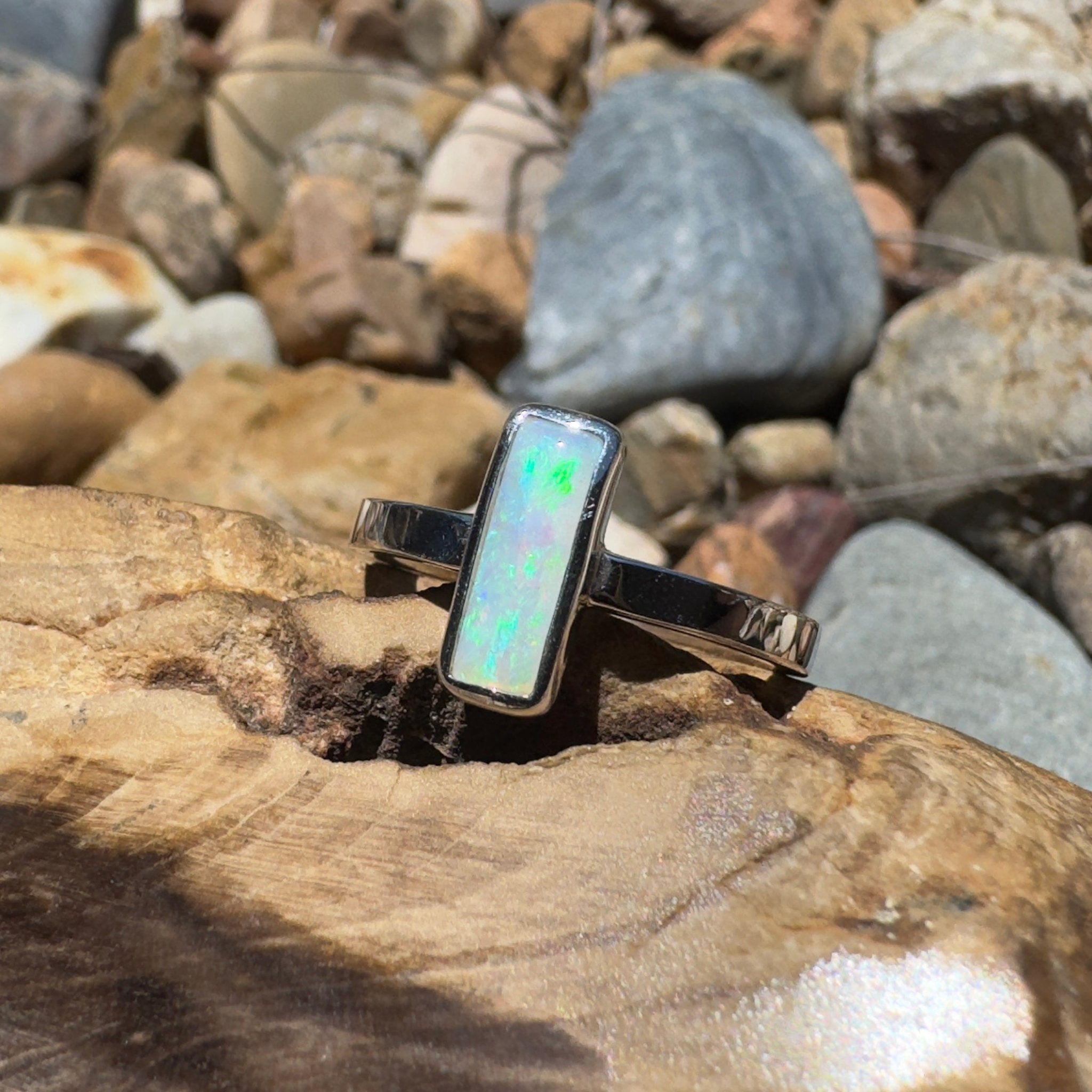 Bruny Tide Glow – 0.9ct Lightning Ridge Crystal Opal 925 Silver Ring