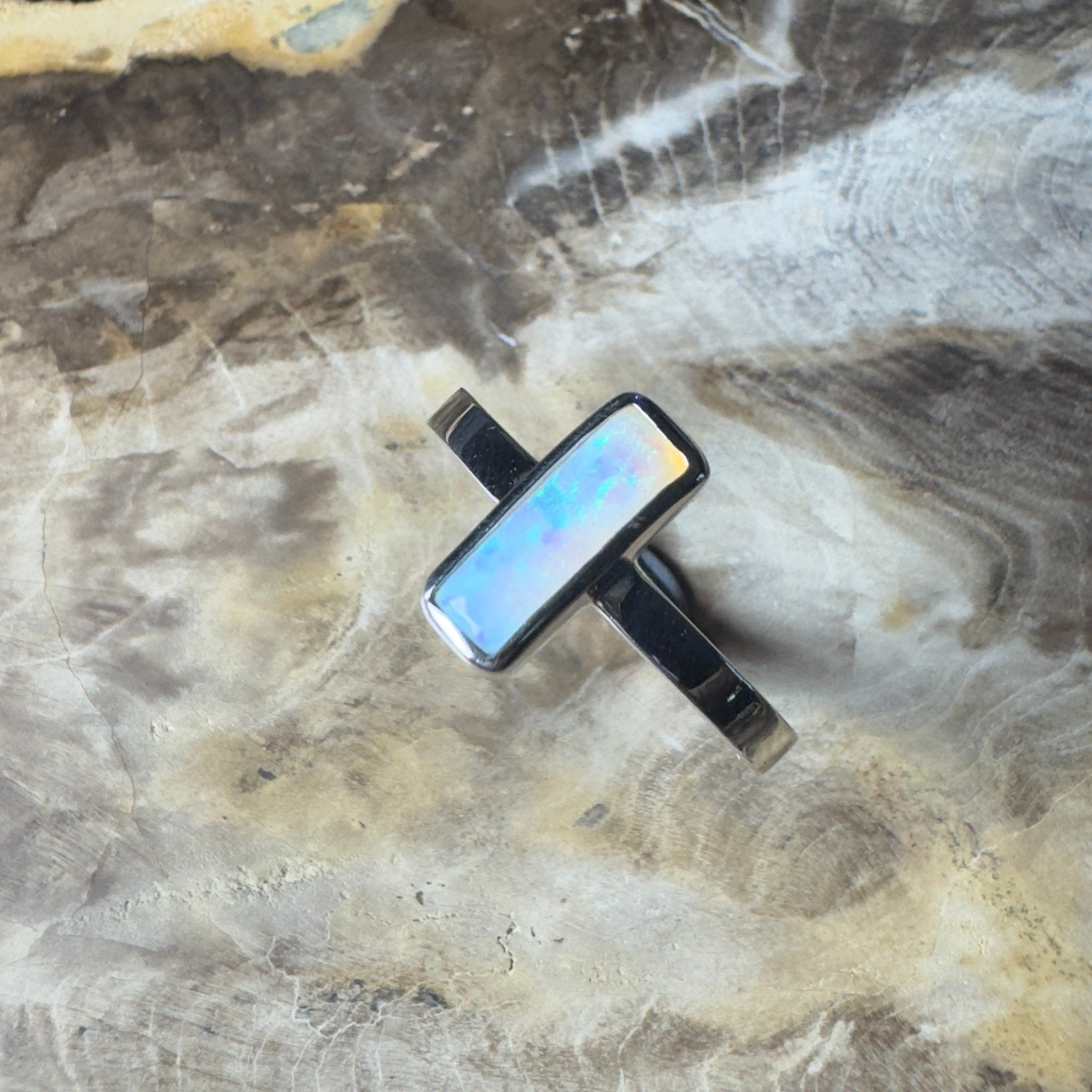 Bruny Tide Glow – 0.9ct Lightning Ridge Crystal Opal 925 Silver Ring