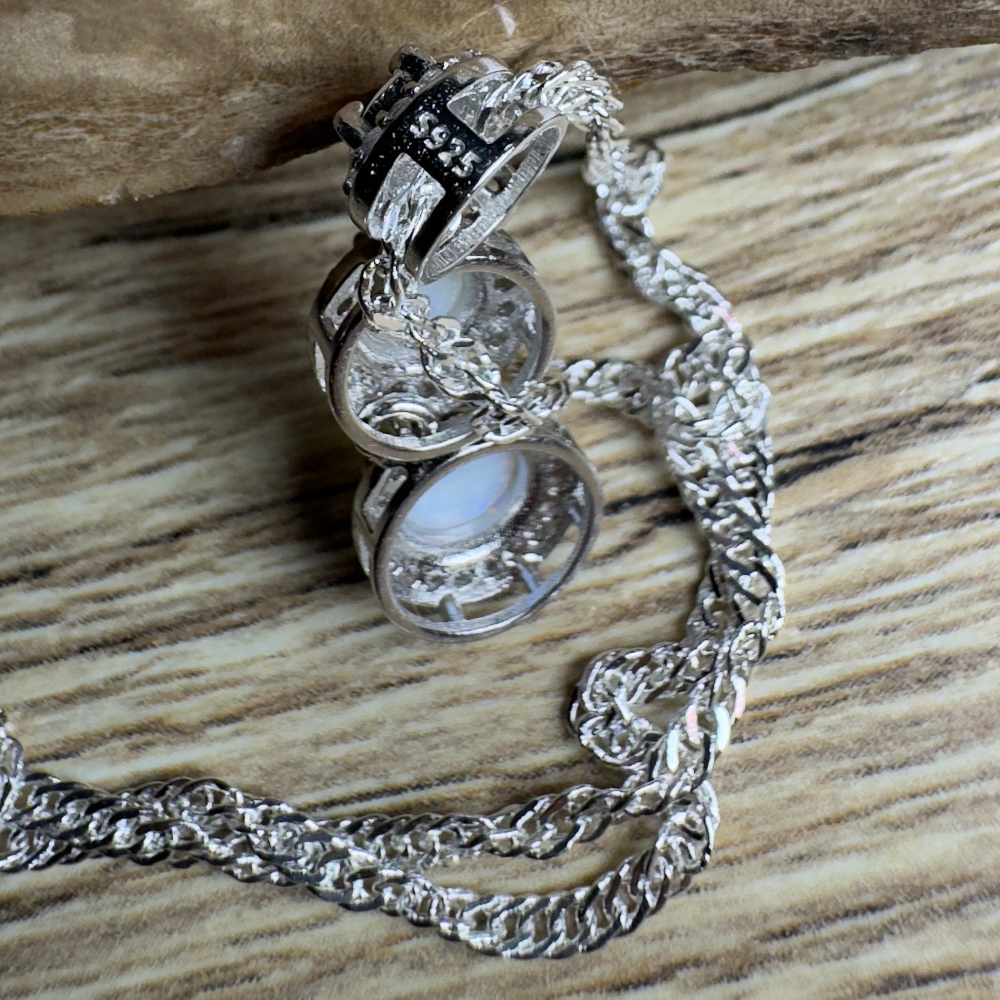 Byron Bloom - 1.1ct Coober Pedy Opal 925 Silver Pendant