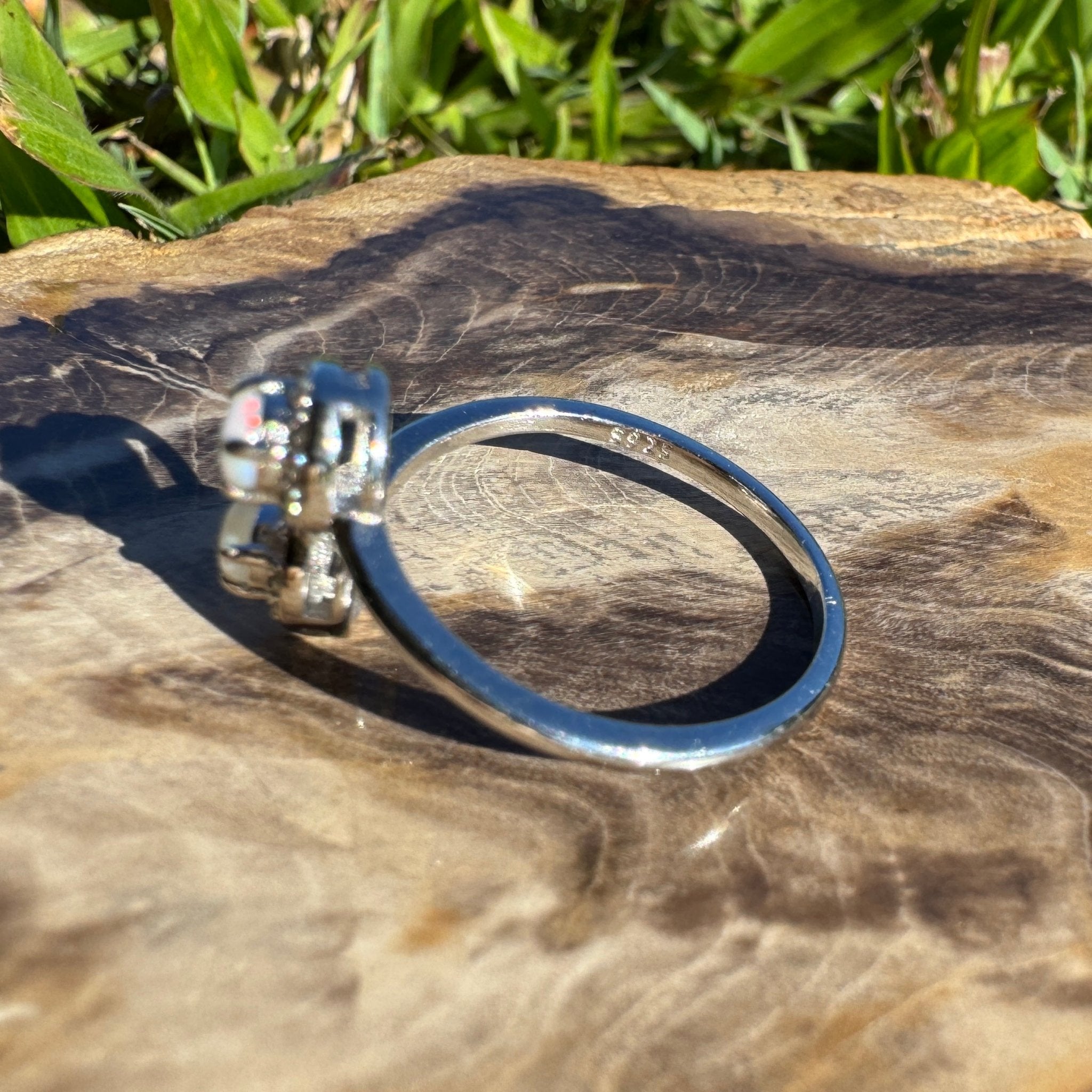 Cape Arid Bloom - 0.2ct Coober Pedy Opal 925 Silver Ring