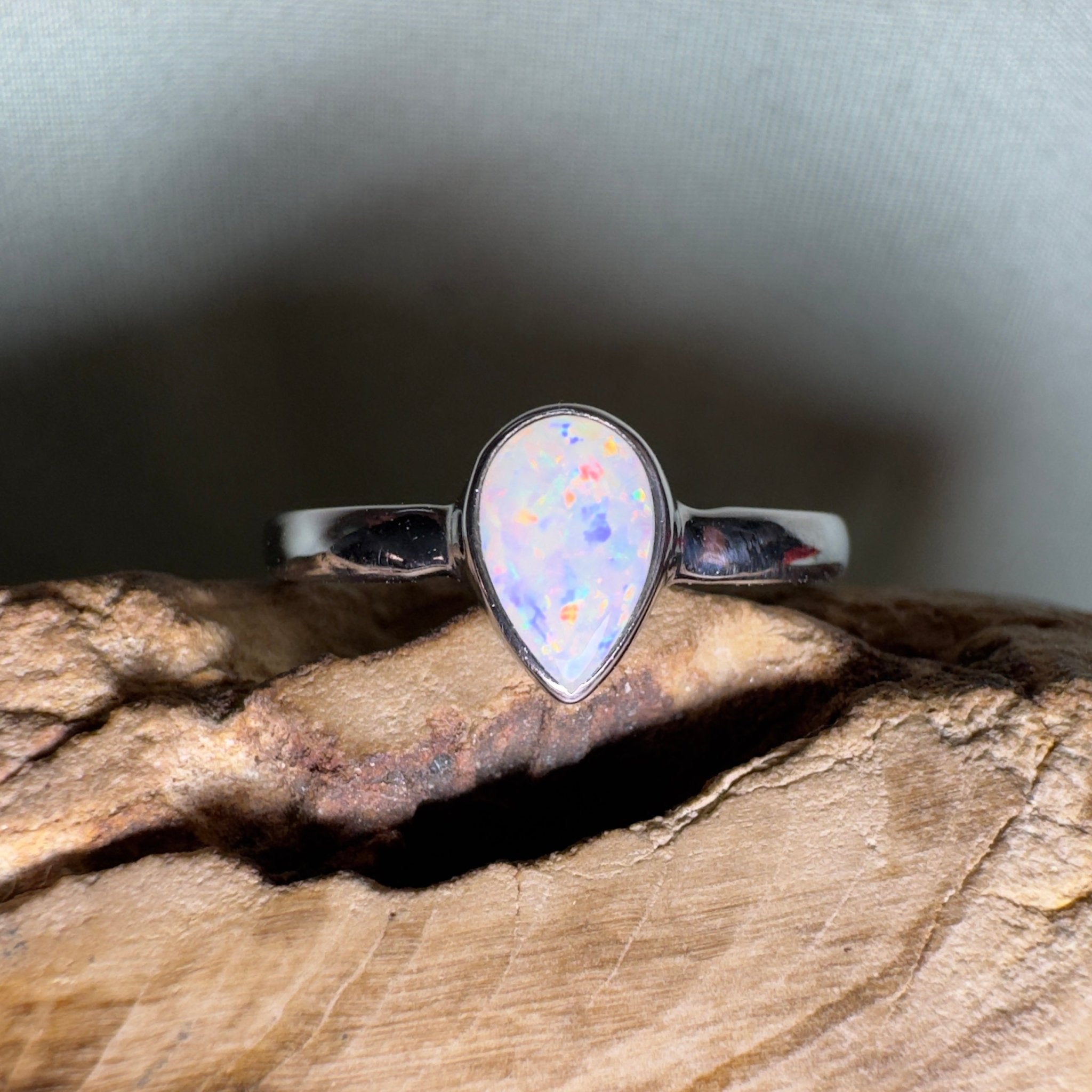 Cape Byron Kaleidoscope – 0.9ct Solid Lightning Ridge Opal 925 Sterling Silver Ring
