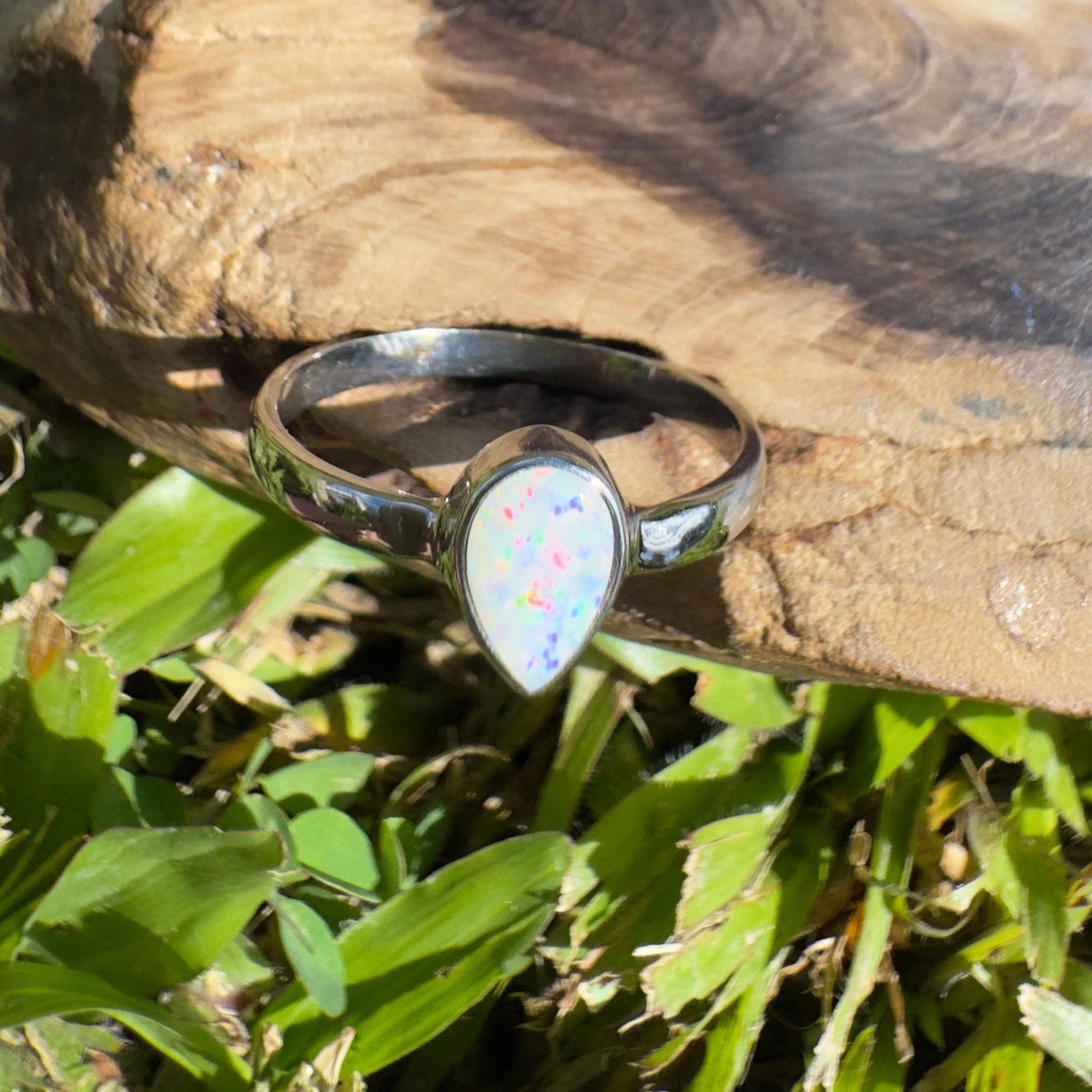 Cape Byron Kaleidoscope – 0.9ct Solid Lightning Ridge Opal 925 Sterling Silver Ring