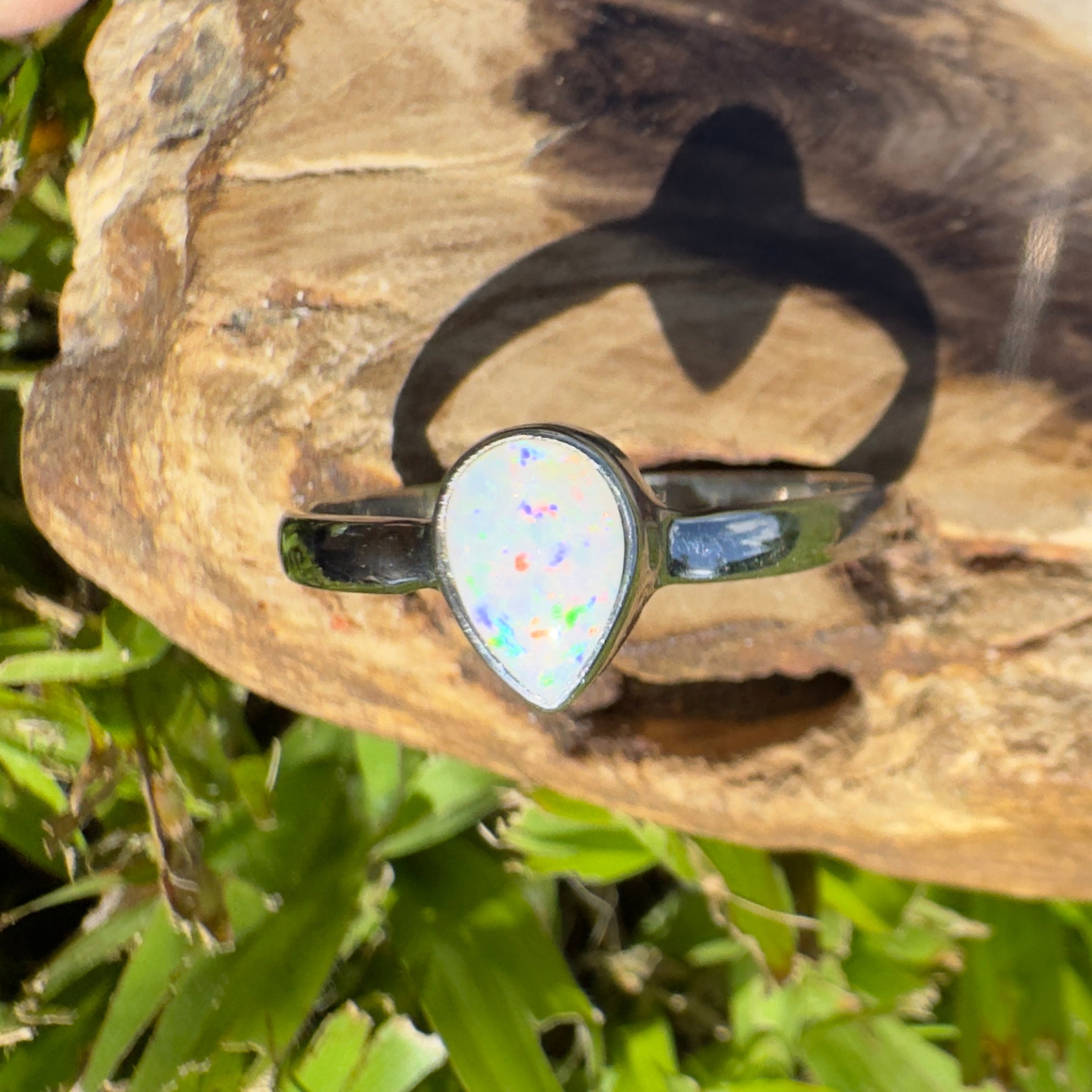 Cape Byron Kaleidoscope – 0.9ct Solid Lightning Ridge Opal 925 Sterling Silver Ring