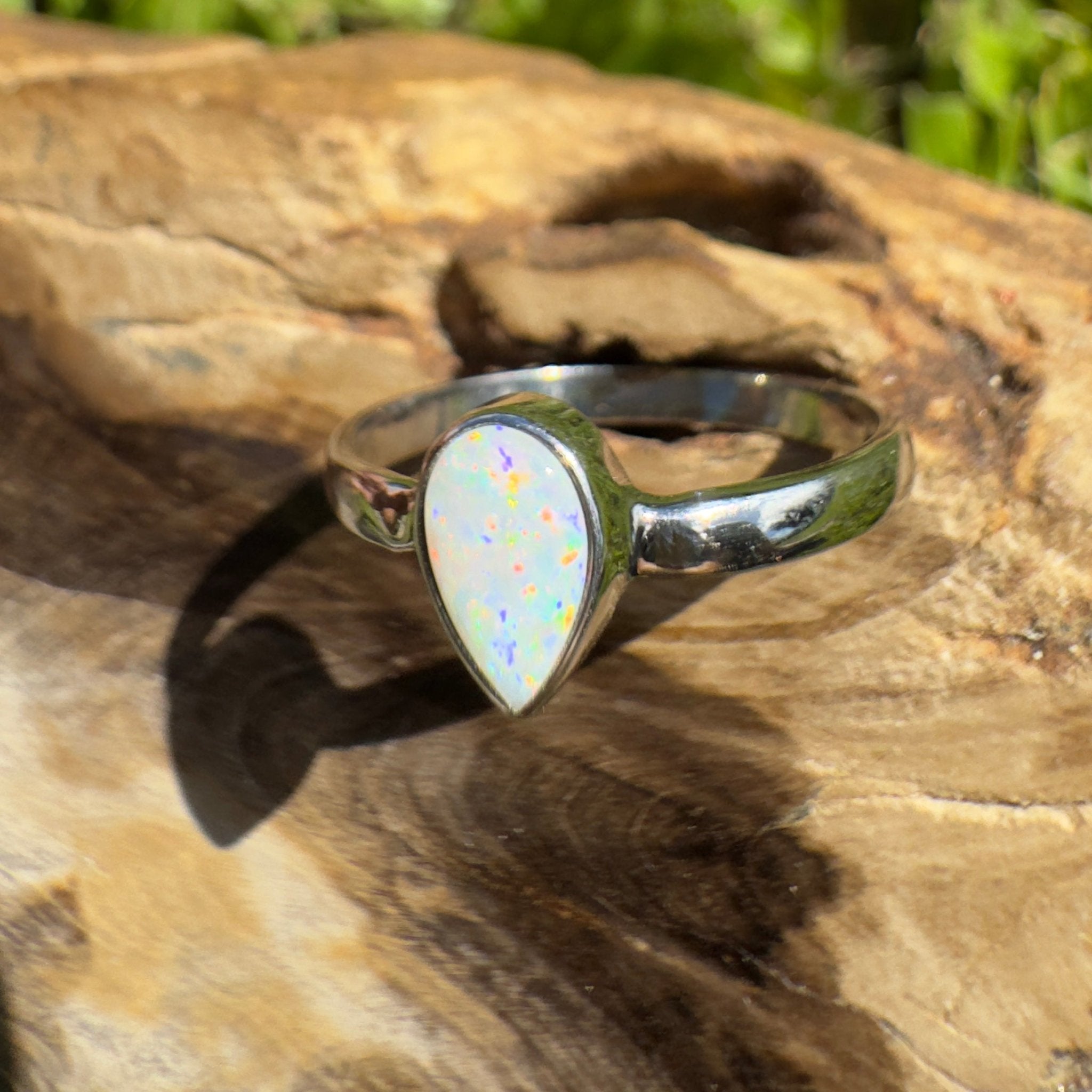 Cape Byron Kaleidoscope – 0.9ct Solid Lightning Ridge Opal 925 Sterling Silver Ring