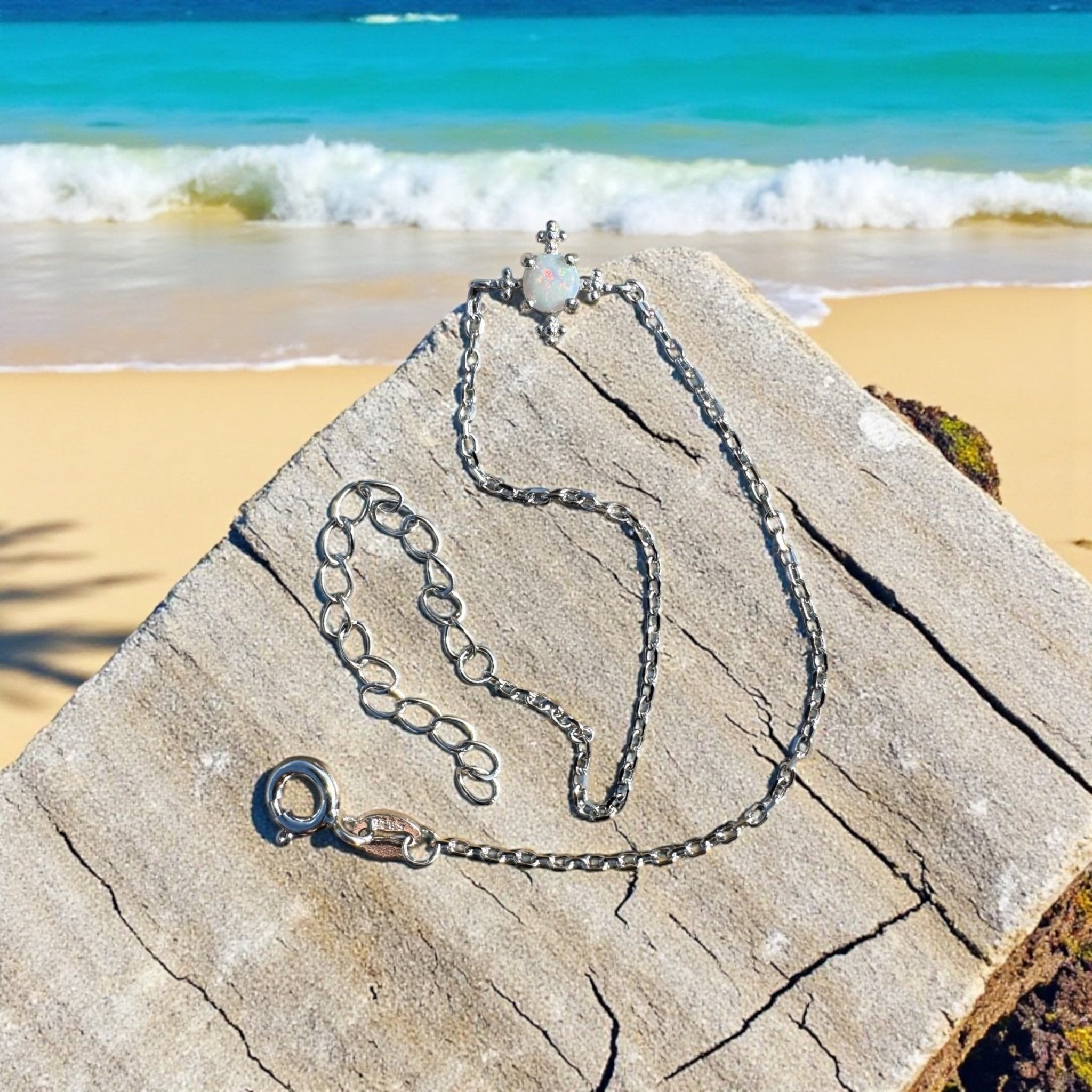 Cape Le Grand Flow - 0.2ct Coober Pedy Opal 925 Silver Bracelet