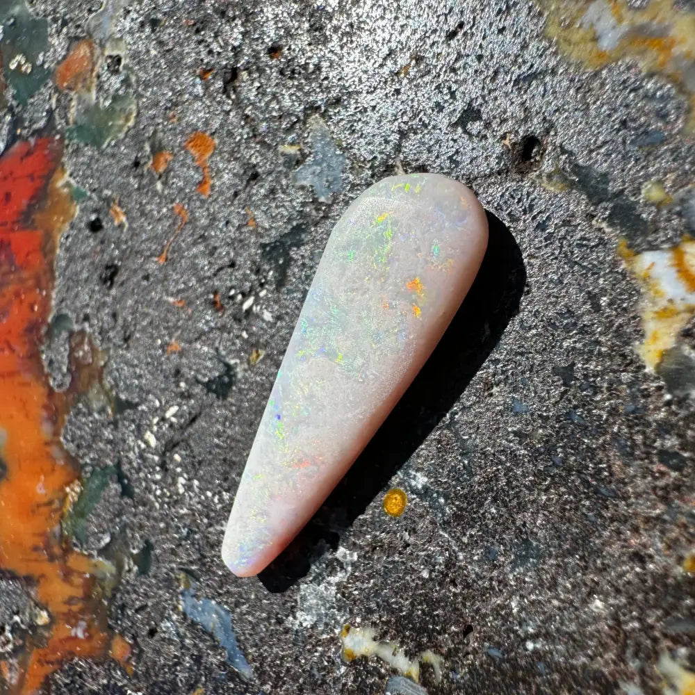 Iridescent white opal cabochon from Coober Pedy Opal 2.6carat solid hand-cut jewel