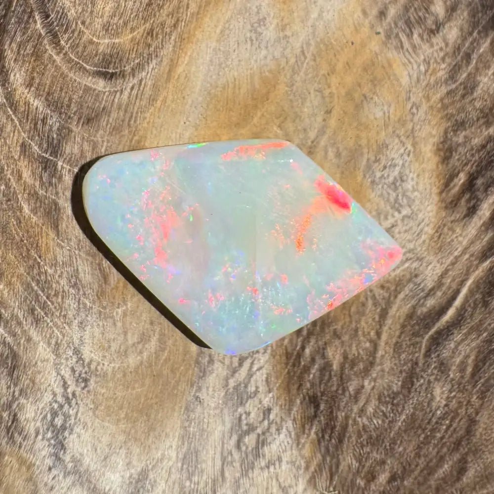 Coober Pedy Opal 2.7carat Solid Hand - Cut