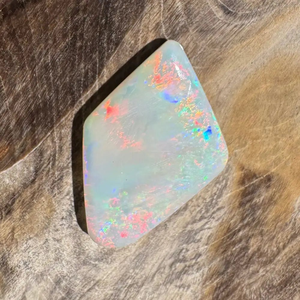Coober Pedy Opal 2.7carat Solid Hand - Cut