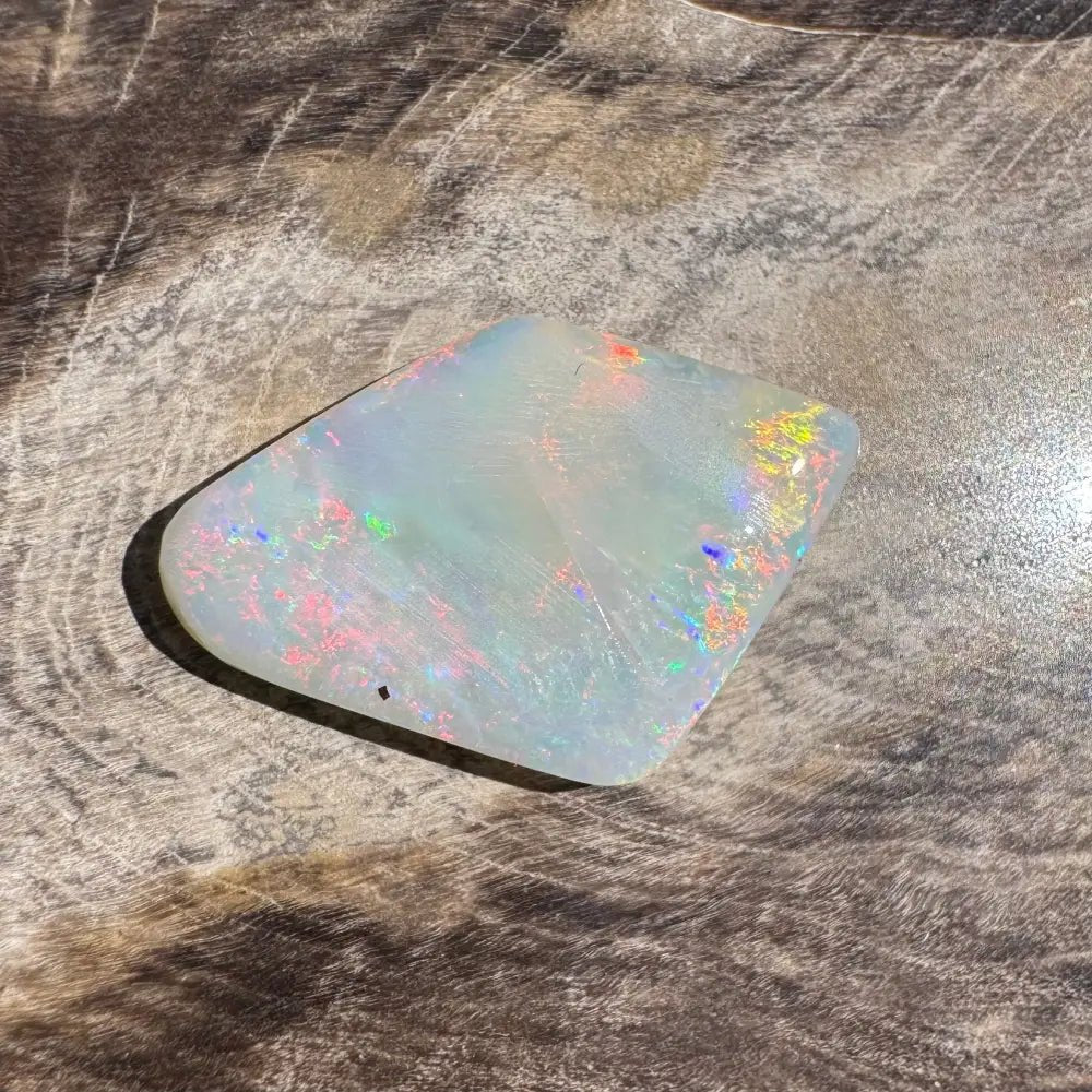 Coober Pedy Opal 2.7carat Solid Hand - Cut